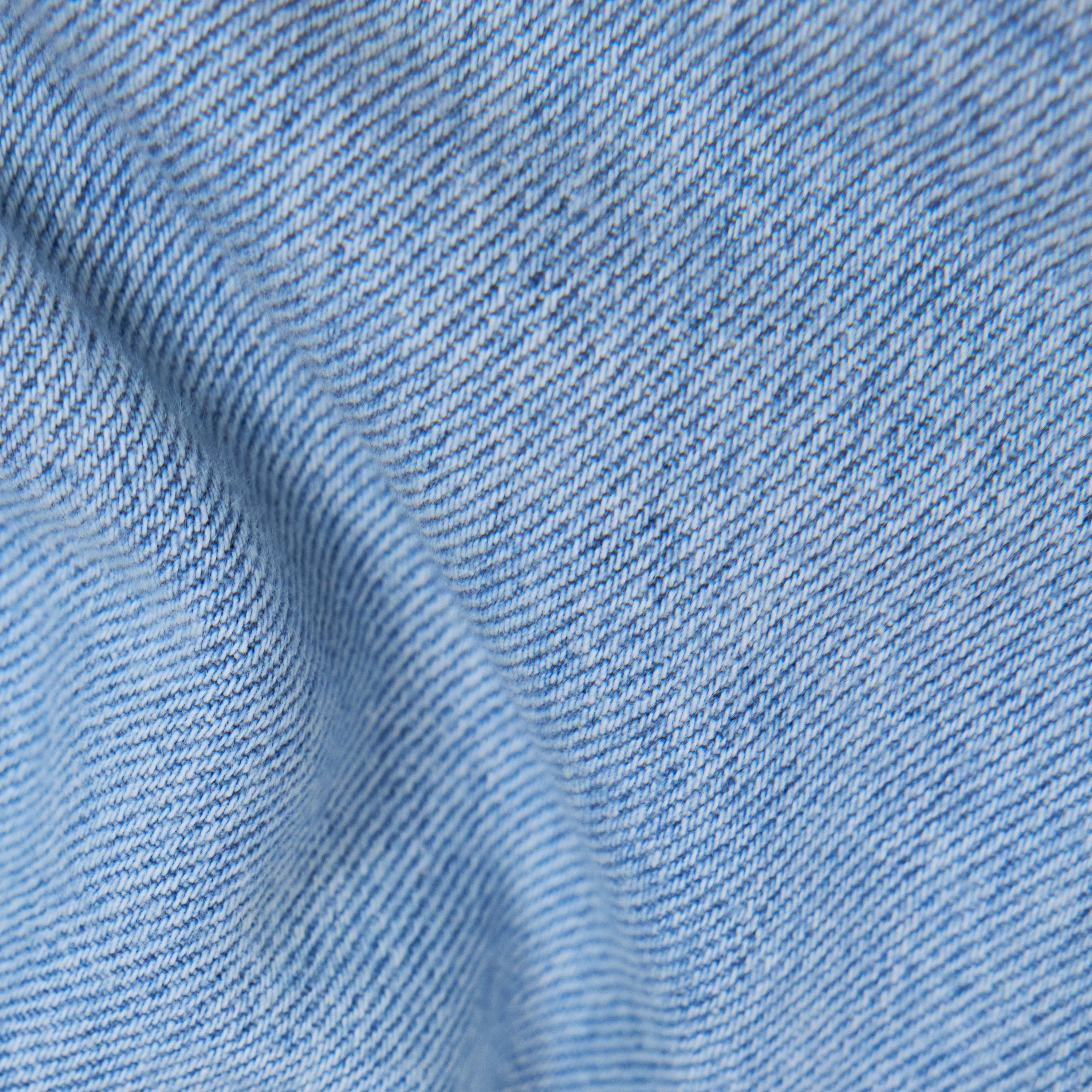 NONE - Bermuda Jeans Shorts in Denim - Damen - blau - Materialbild (B2C)