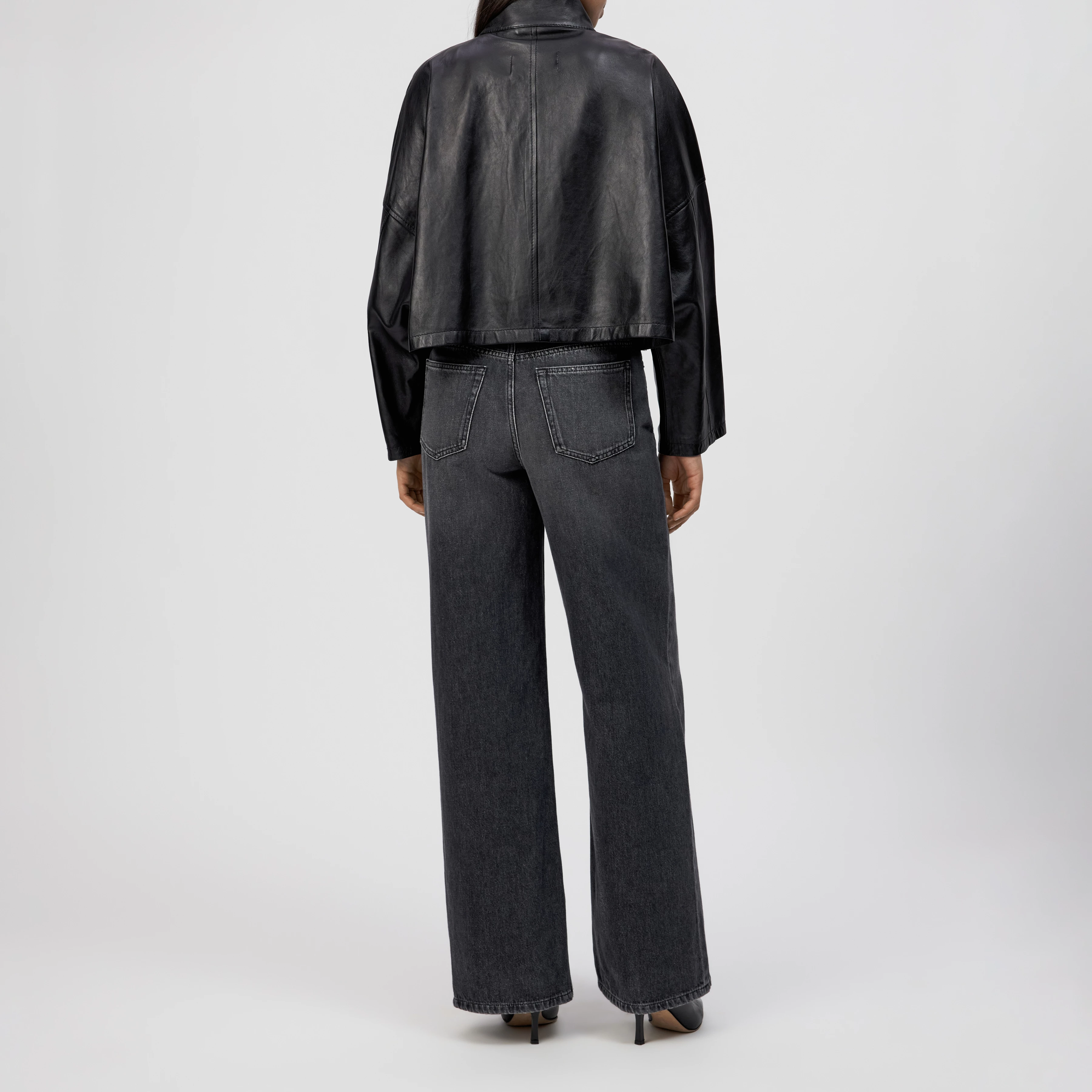 ELSTOW_1 - Oversized Jacke in Nappaleder - Damen - schwarz - Rückansicht