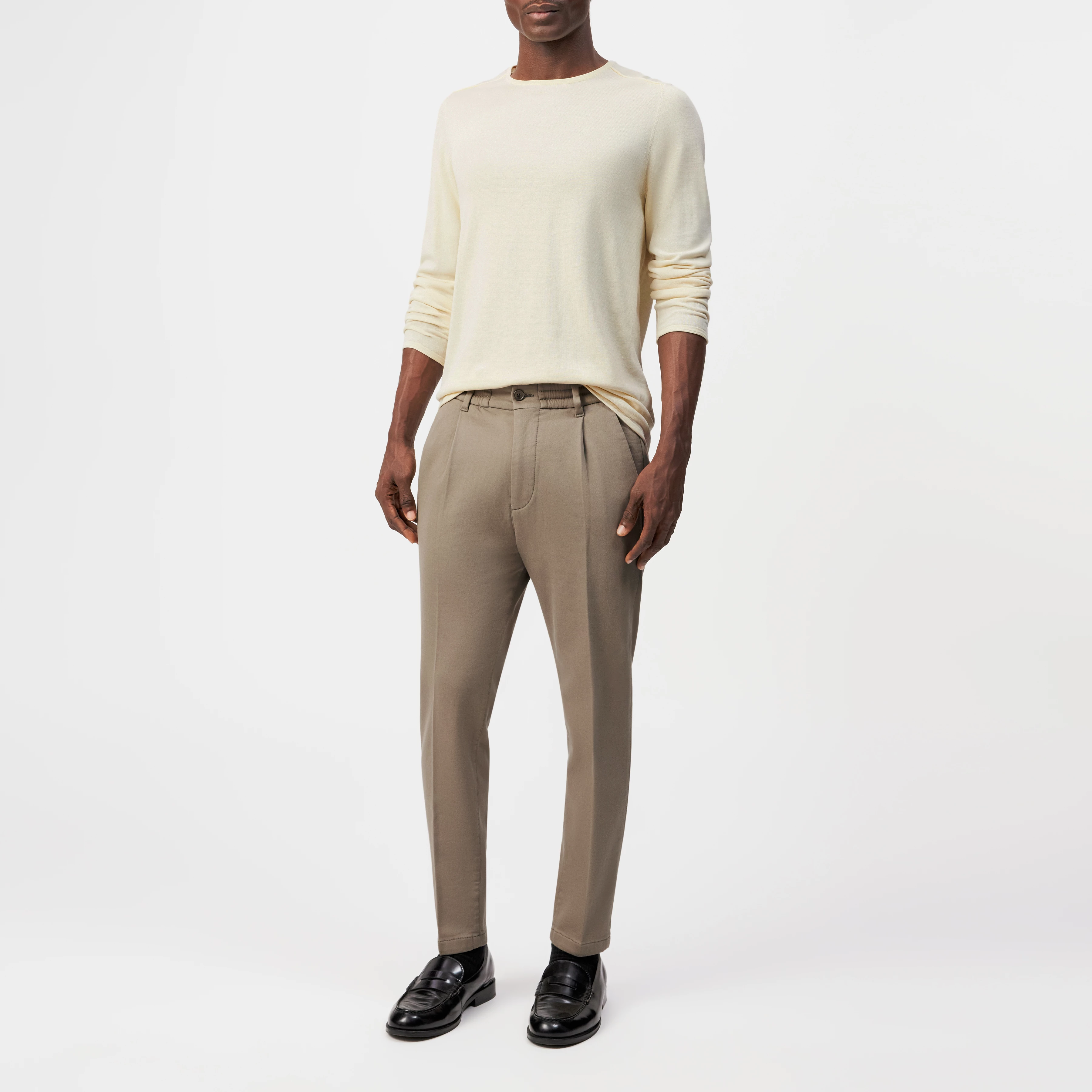 RIKONO - Knitted jumper in clean cotton - men - beige - Ganzkörper-Frontansicht