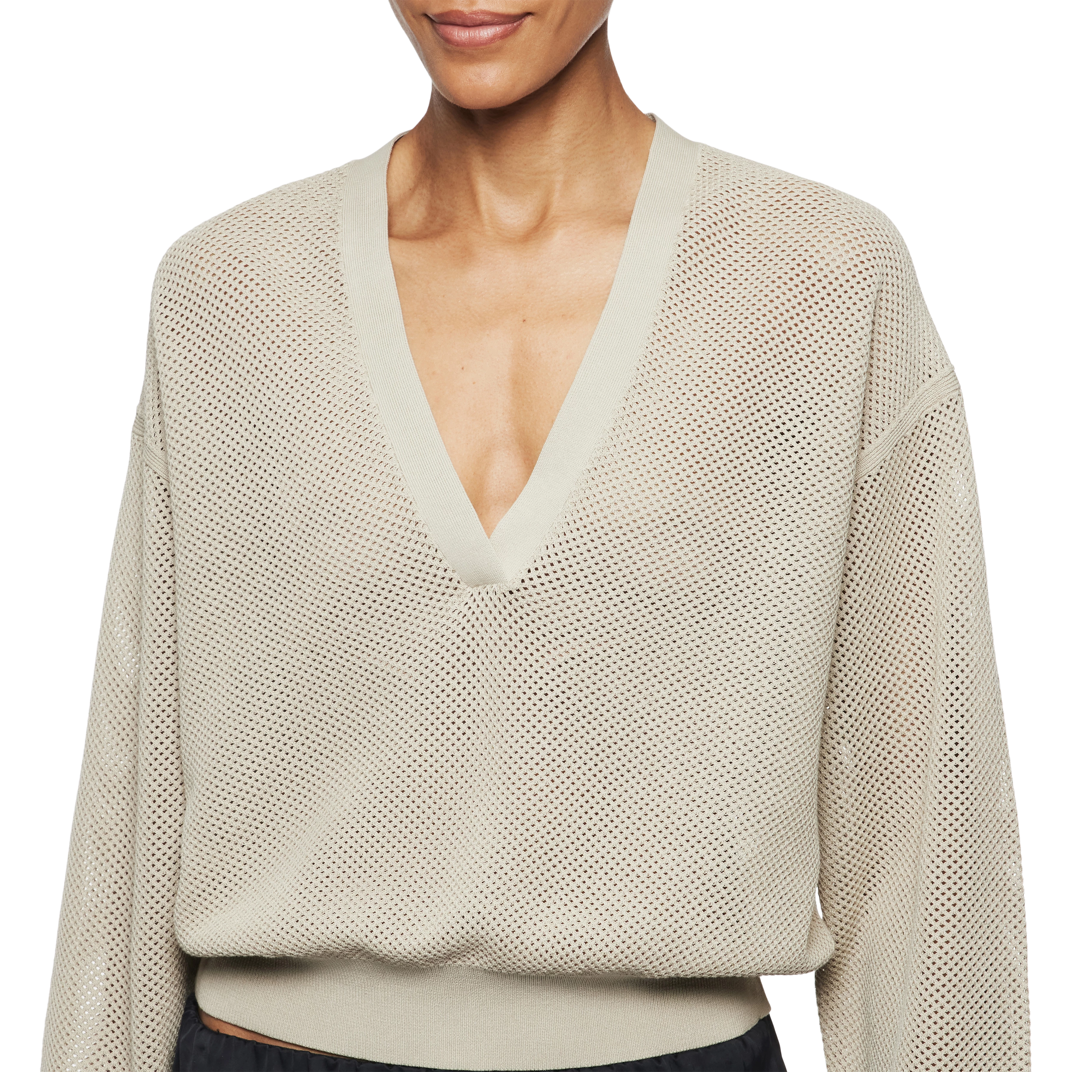 HEDWIDA - Sweater with V-neck in pure cotton - women - beige - Detailansicht am Model