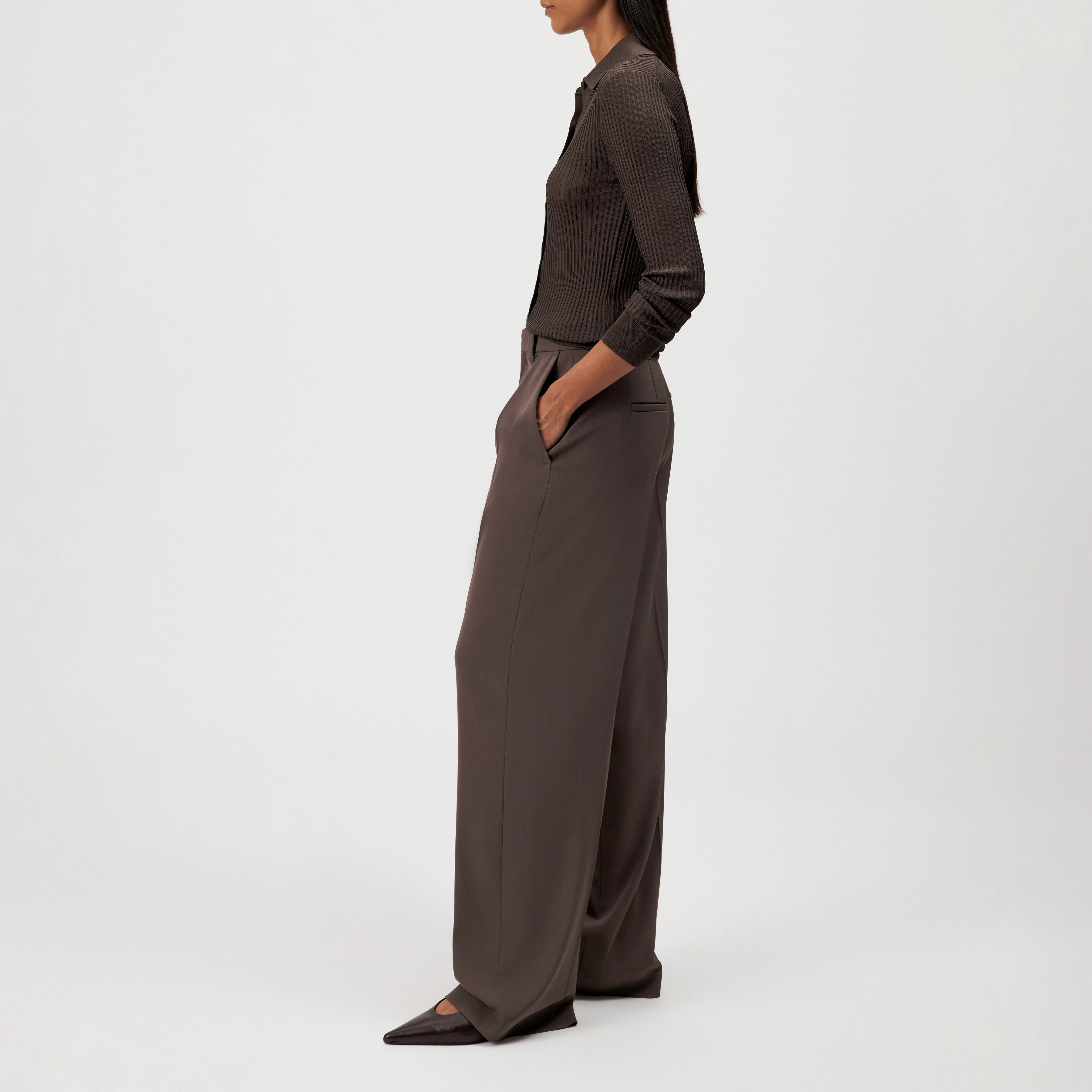 ARHANYA - Cardigan ajusté en maille, pur acétate - women - marron - Seitenansicht