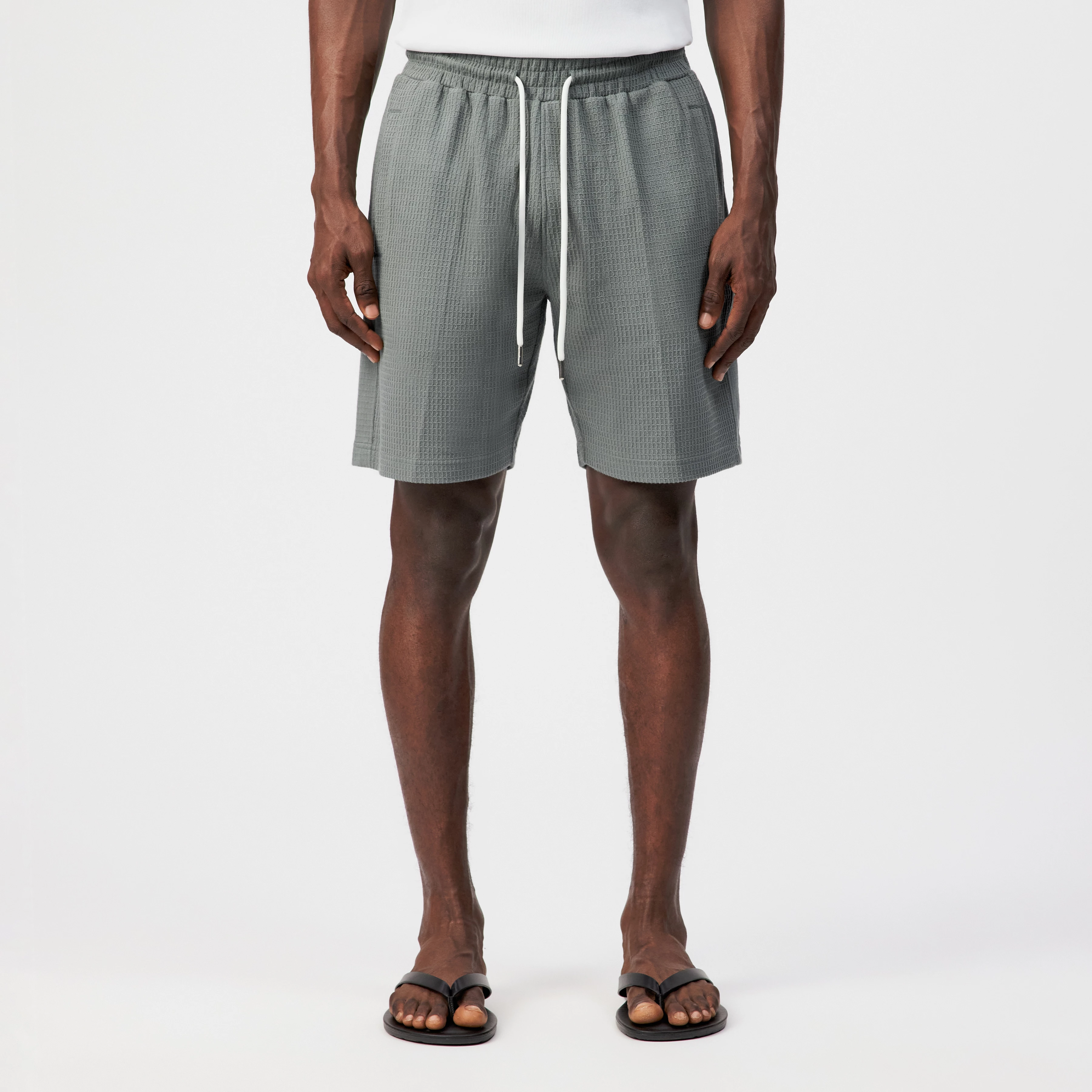 BRIKKO - Short décontracté en pur coton - men - vert - Frontansicht