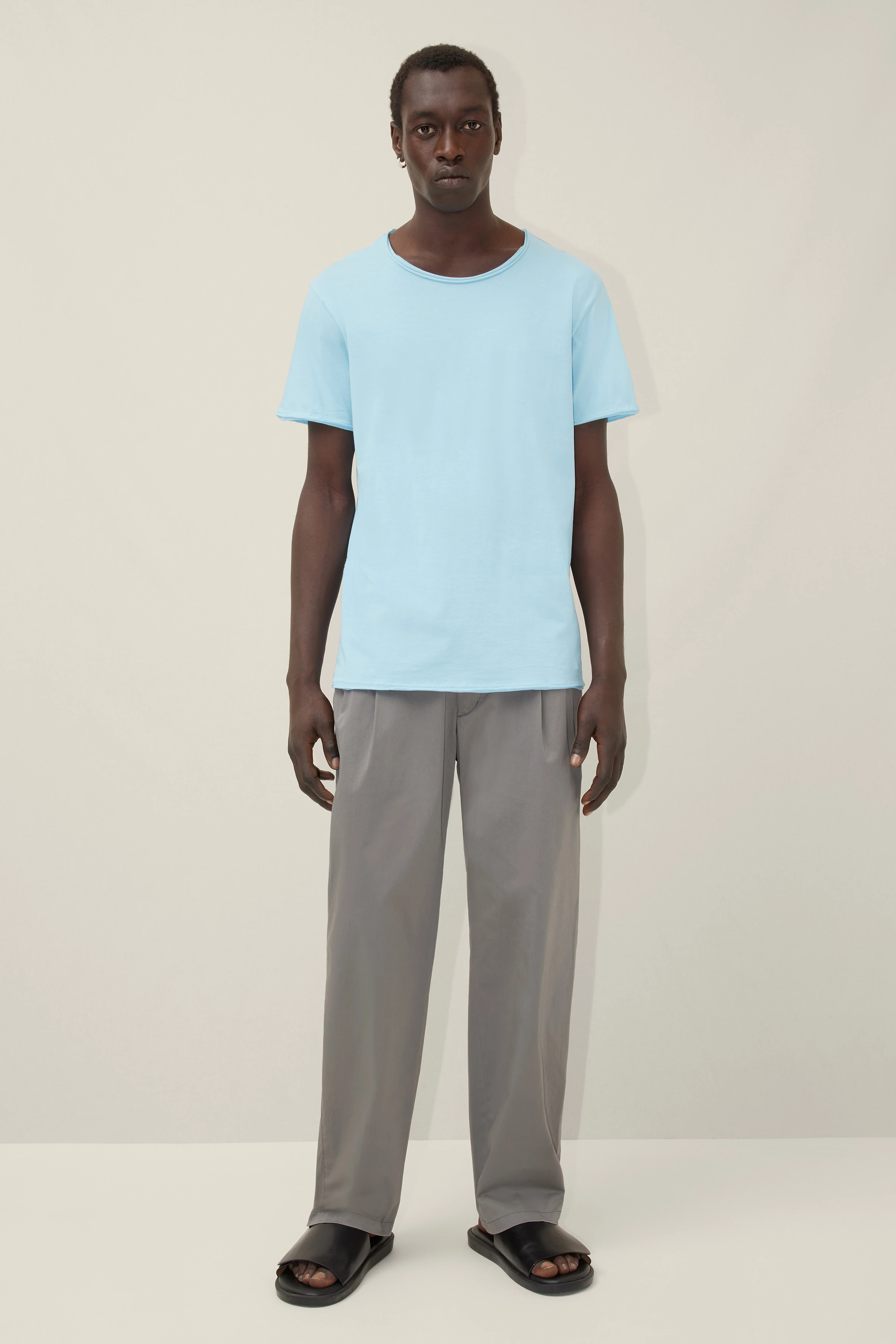 KENDRICK - Løs T-shirt i bomuld - men - blå - Ganzkörper-Frontansicht