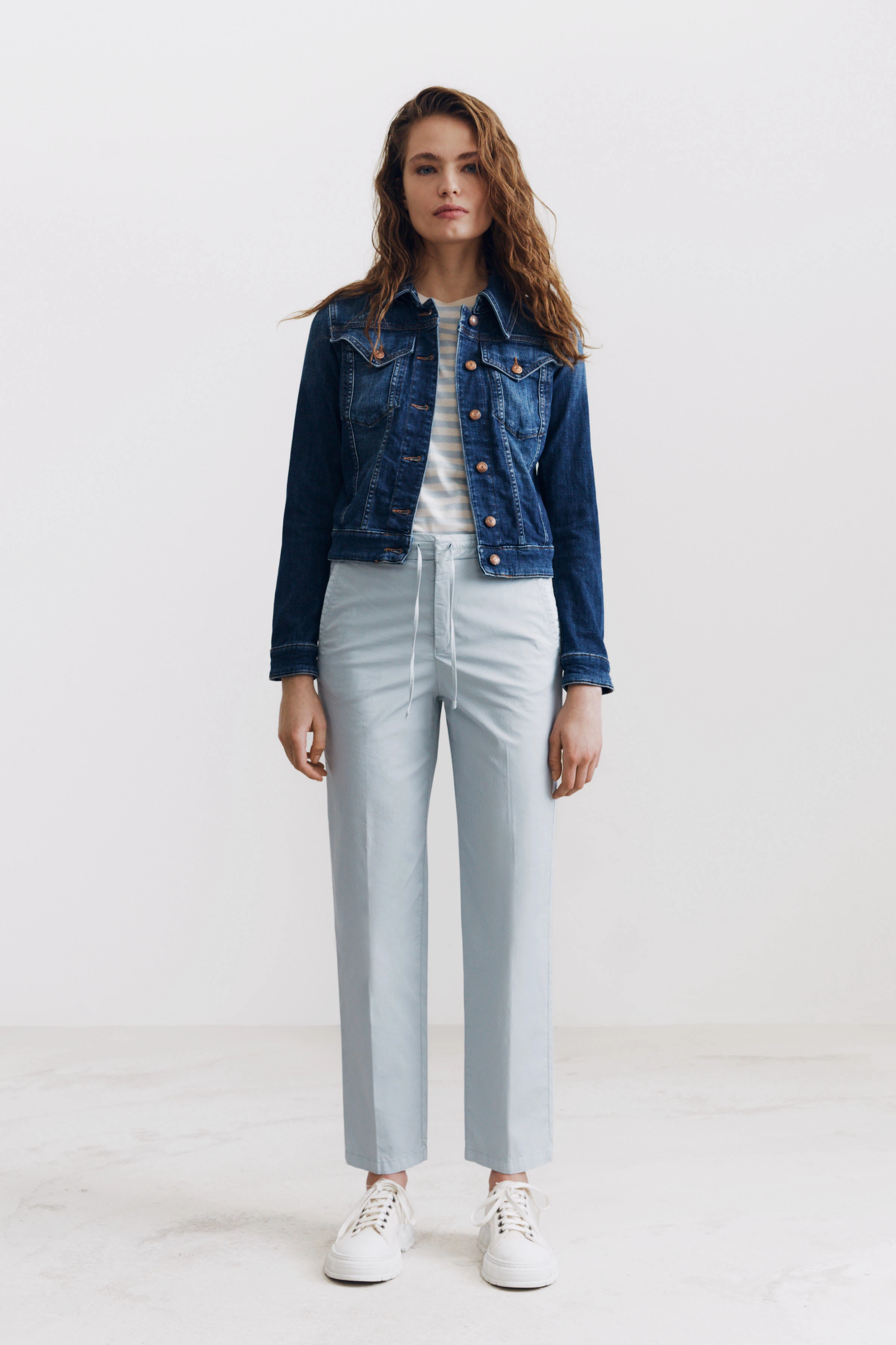 SOMERTON - authentische Jeansjacke - Damen - blau - Ganzkörper-Frontansicht