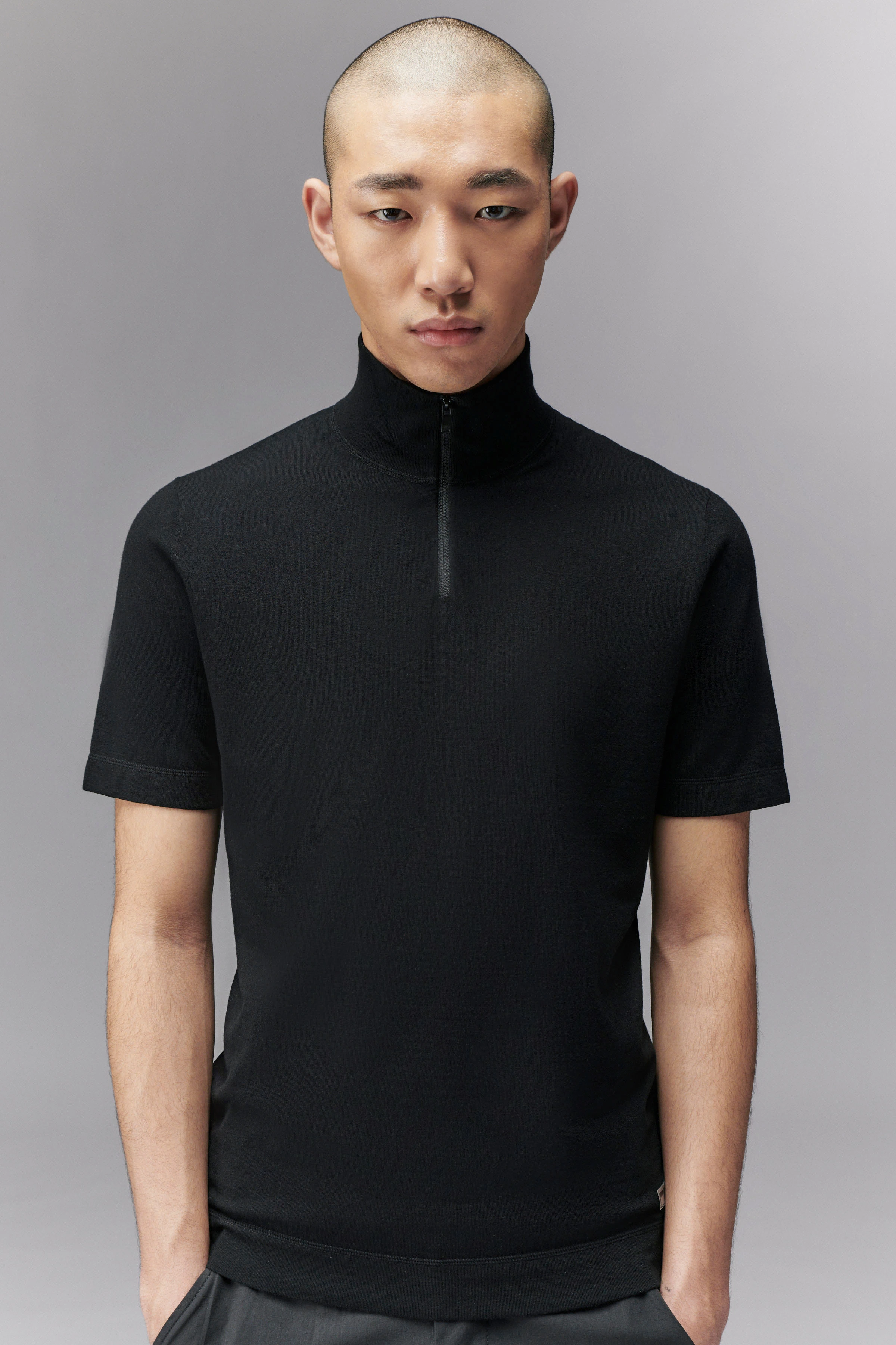 LEANDER - polo zip made of lightweight - men - black - Frontansicht