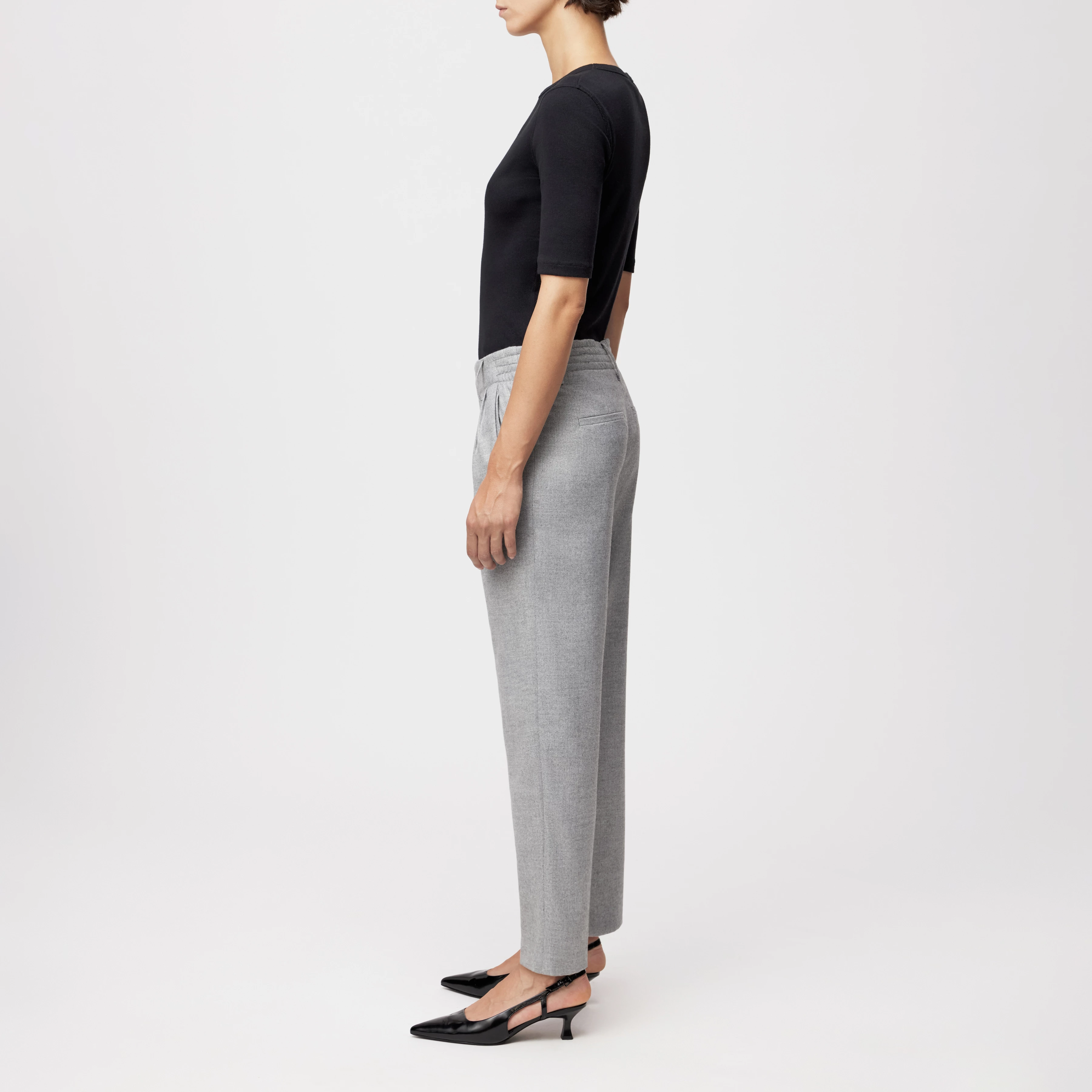 DISPATCH_0 - Pleated trousers in soft flannel - women - grey - Seitenansicht
