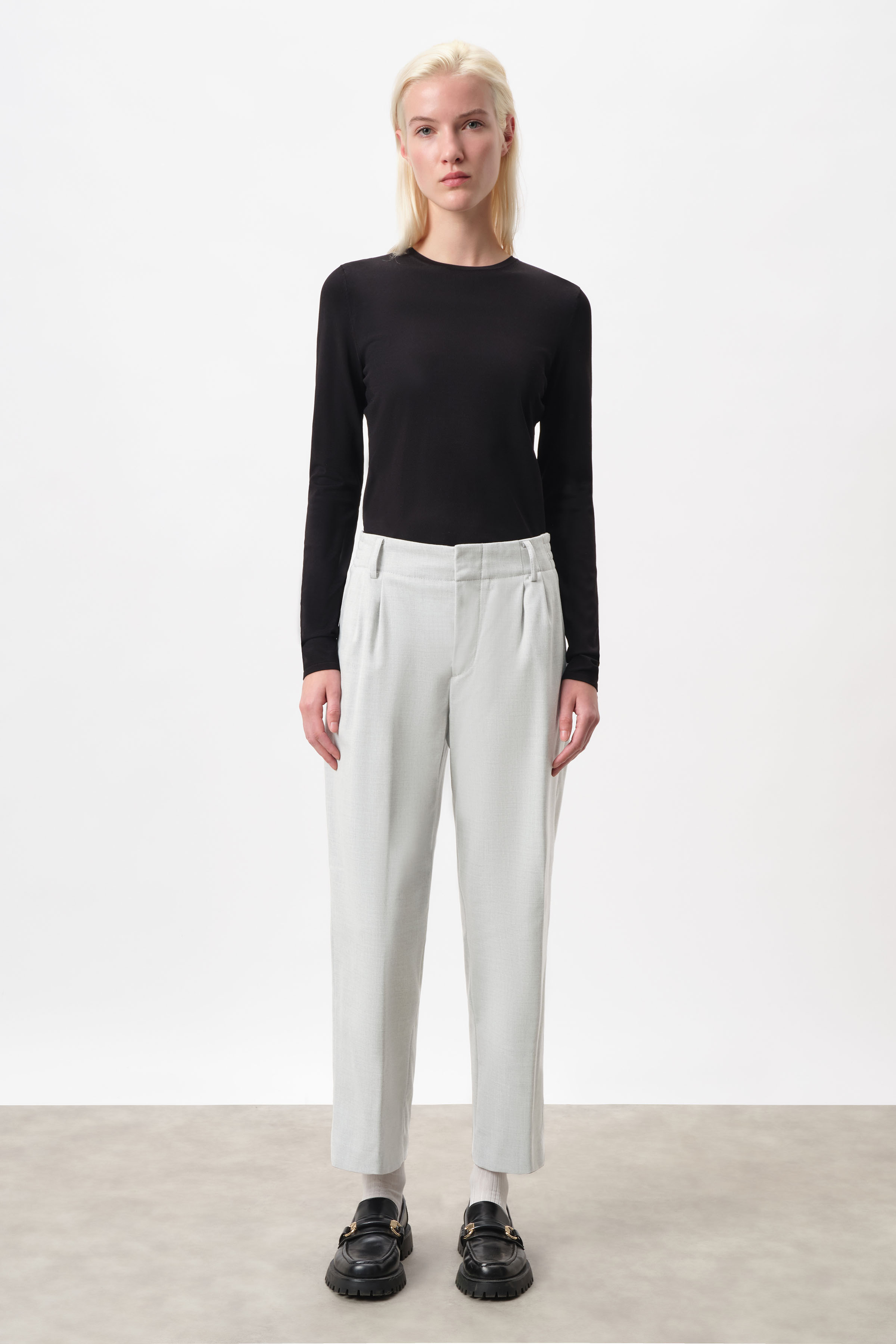 Trousers online at DRYKORN