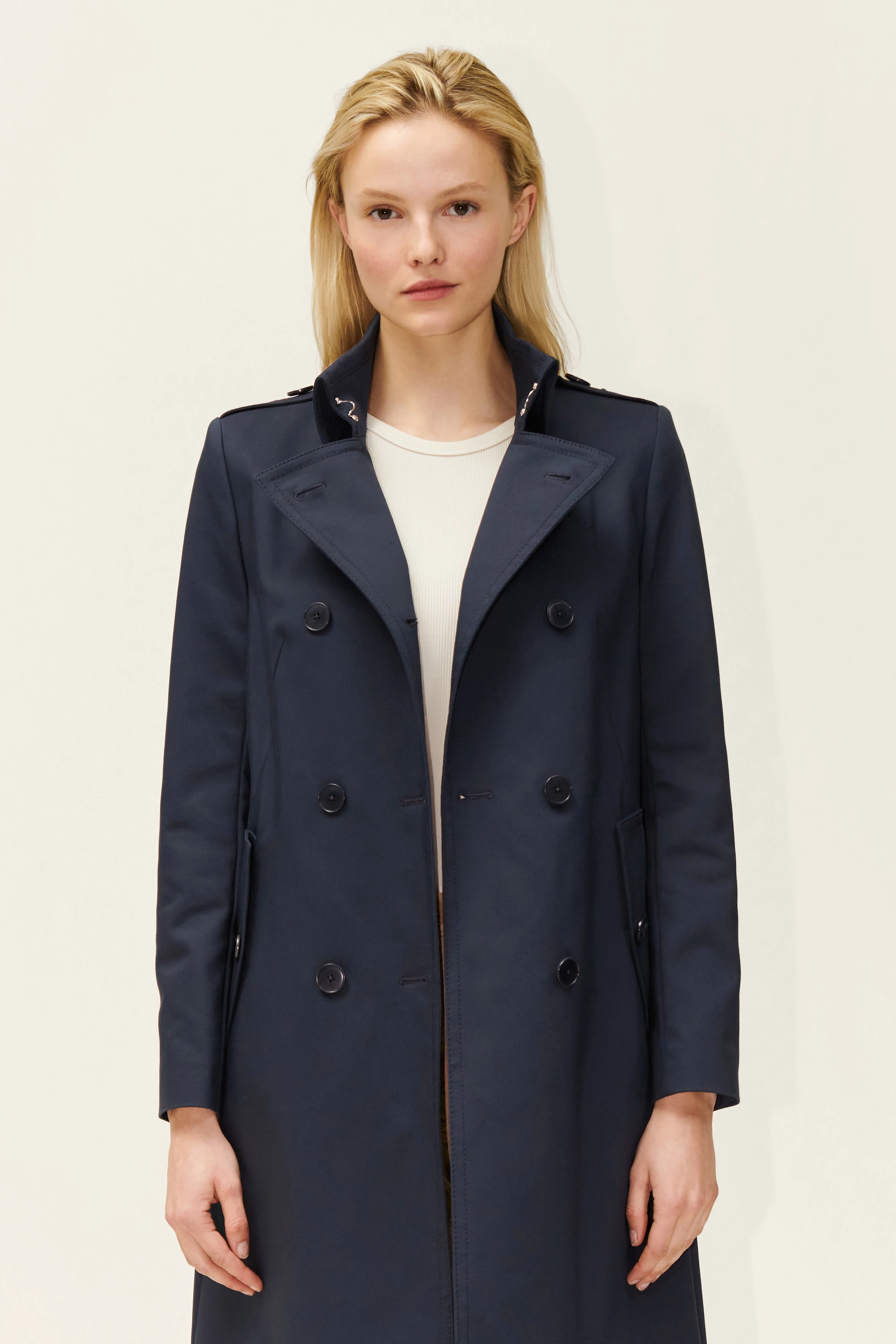 HARLESTON - Uniformmantel in Technostretch-Satin - Damen - blau - Frontansicht