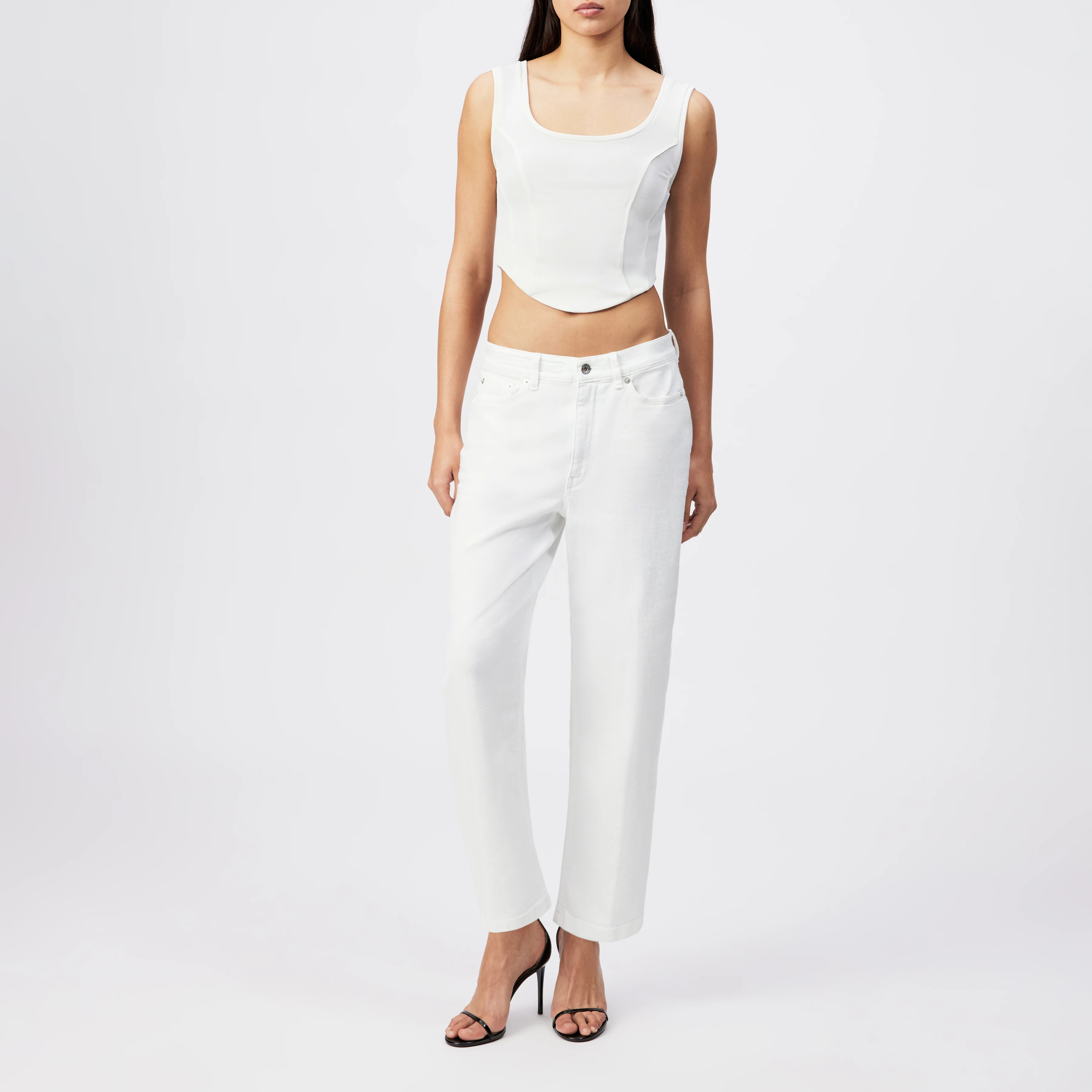 FLOWN - Low-waist denim jeans - women - white - Ganzkörper-Frontansicht