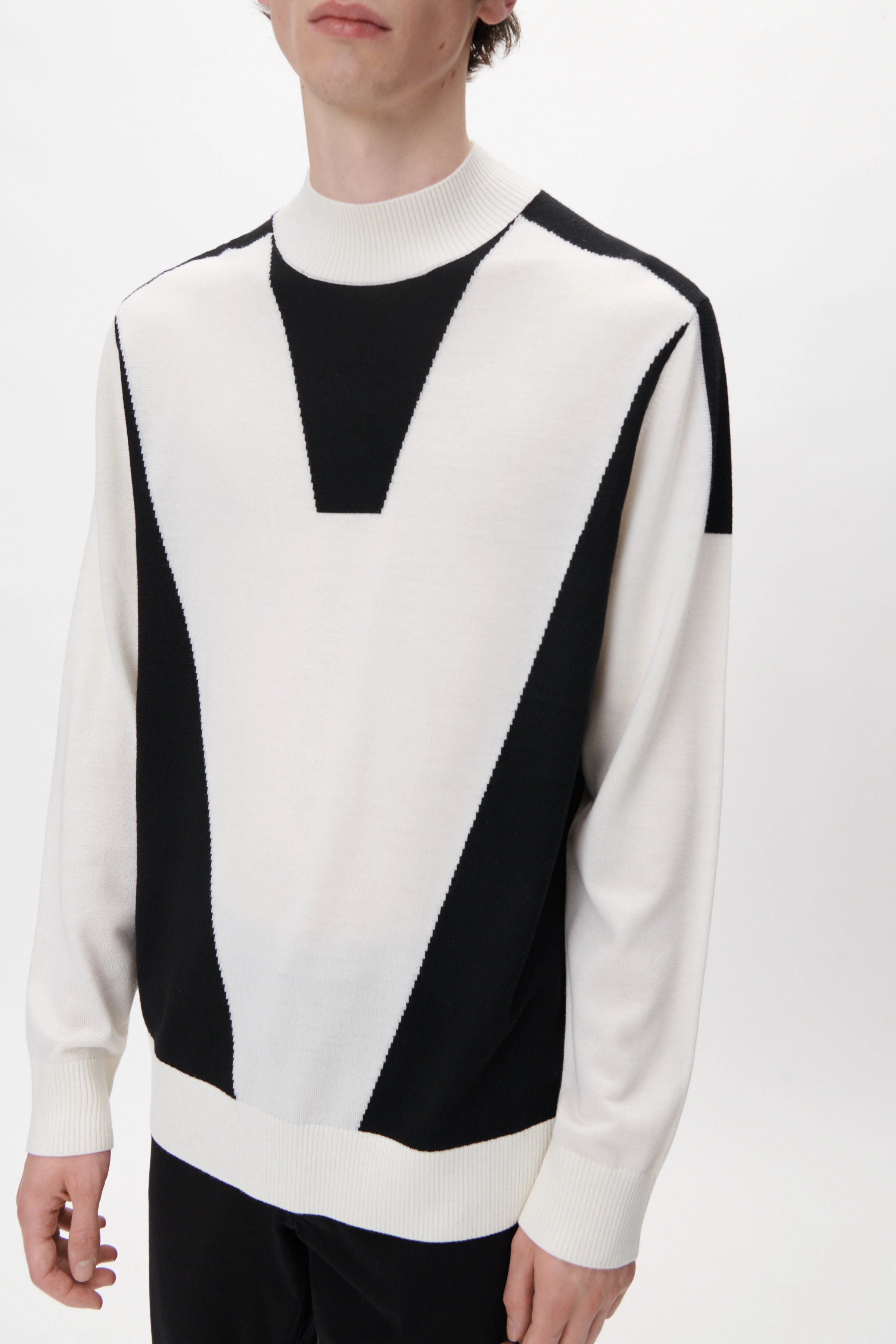 ZAYN - Stehkragenpullover in Schurwolle - Herren - off white - Seitenansicht