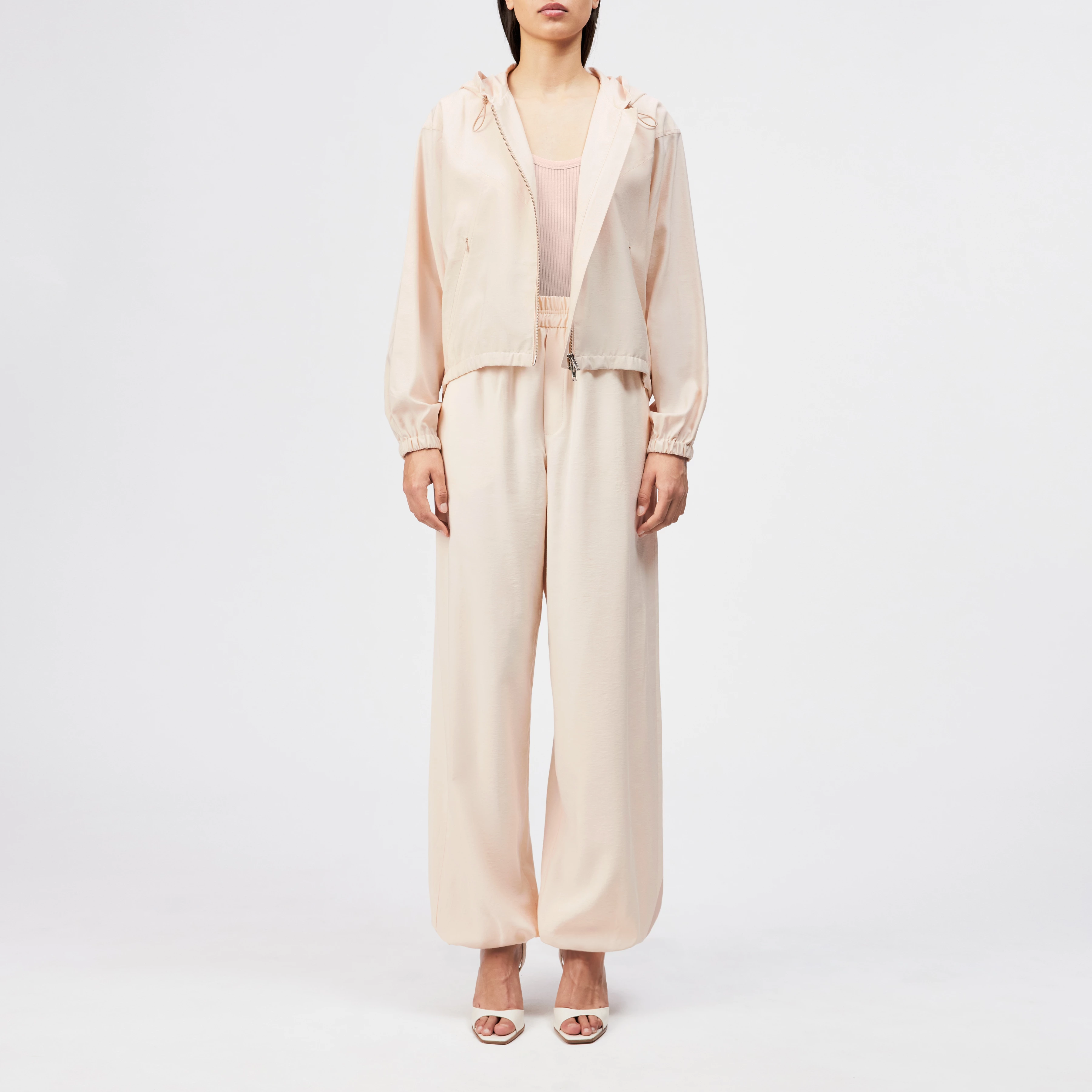 EITHER - Pantalon large en twill de viscose - women - orange - Ganzkörper-Frontansicht