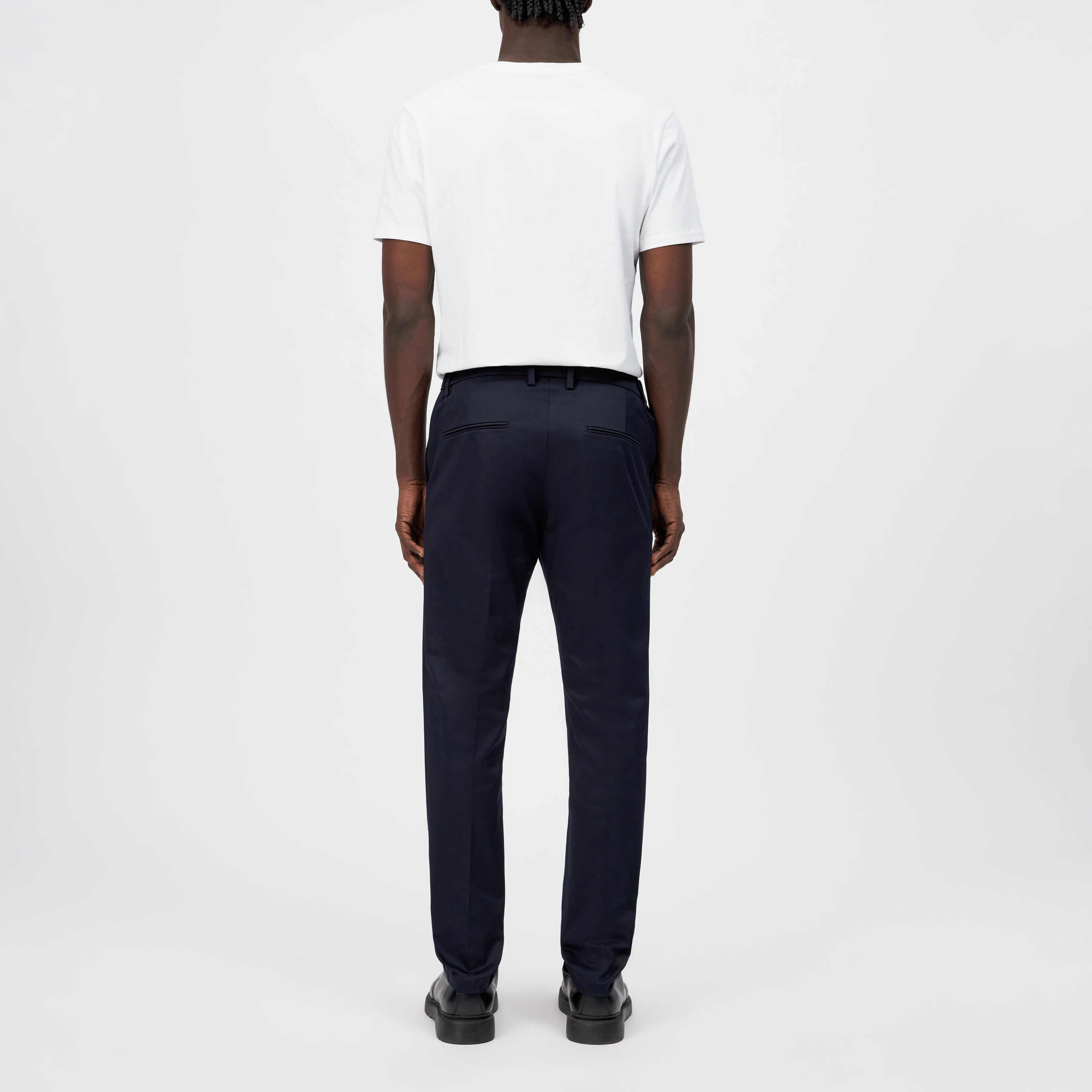 AJEND - Pantalon confectionné en gabardine de coton - men - bleu - Rückansicht