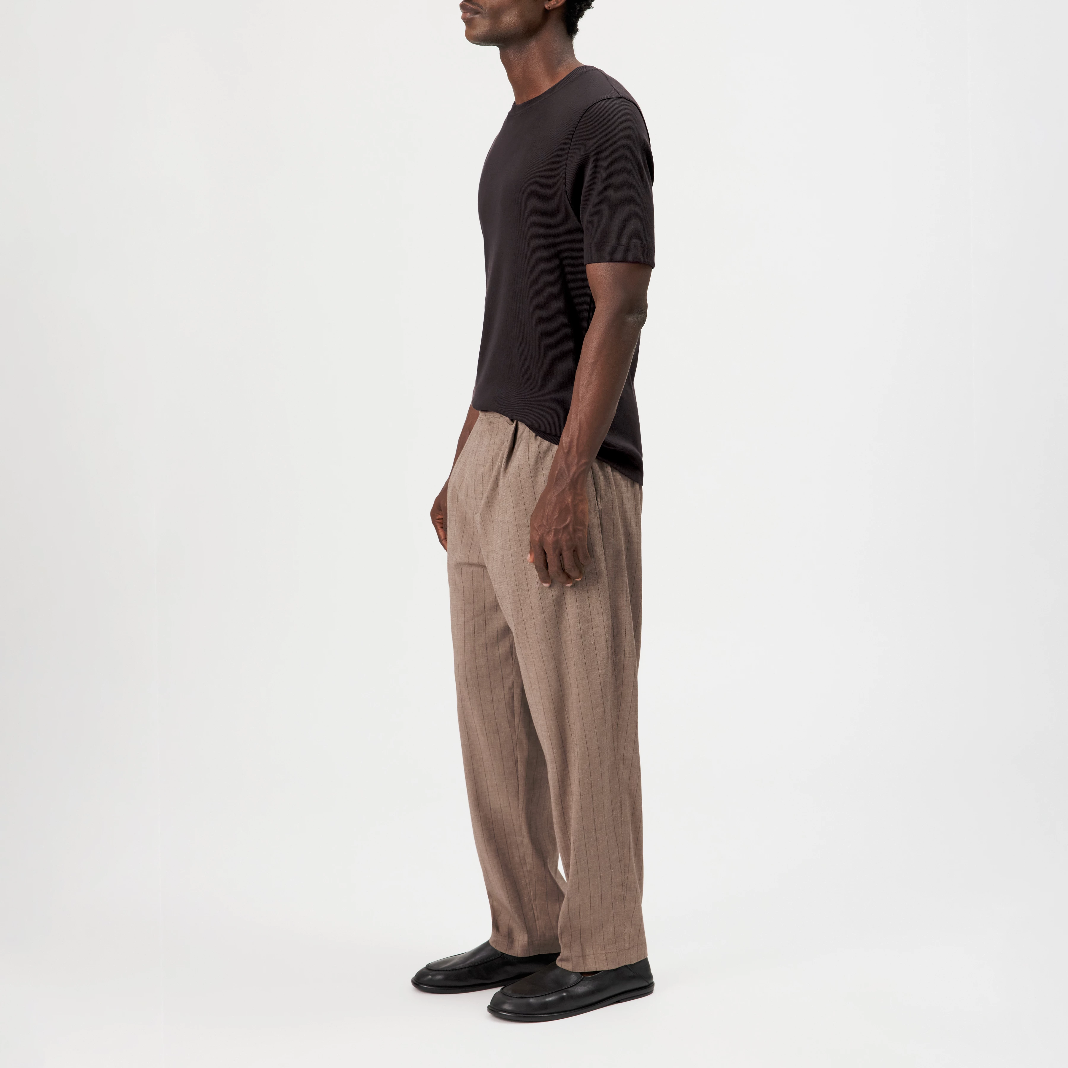 ENIL - Men's slim-fit cotton jersey T-shirt. - men - brown - Seitenansicht