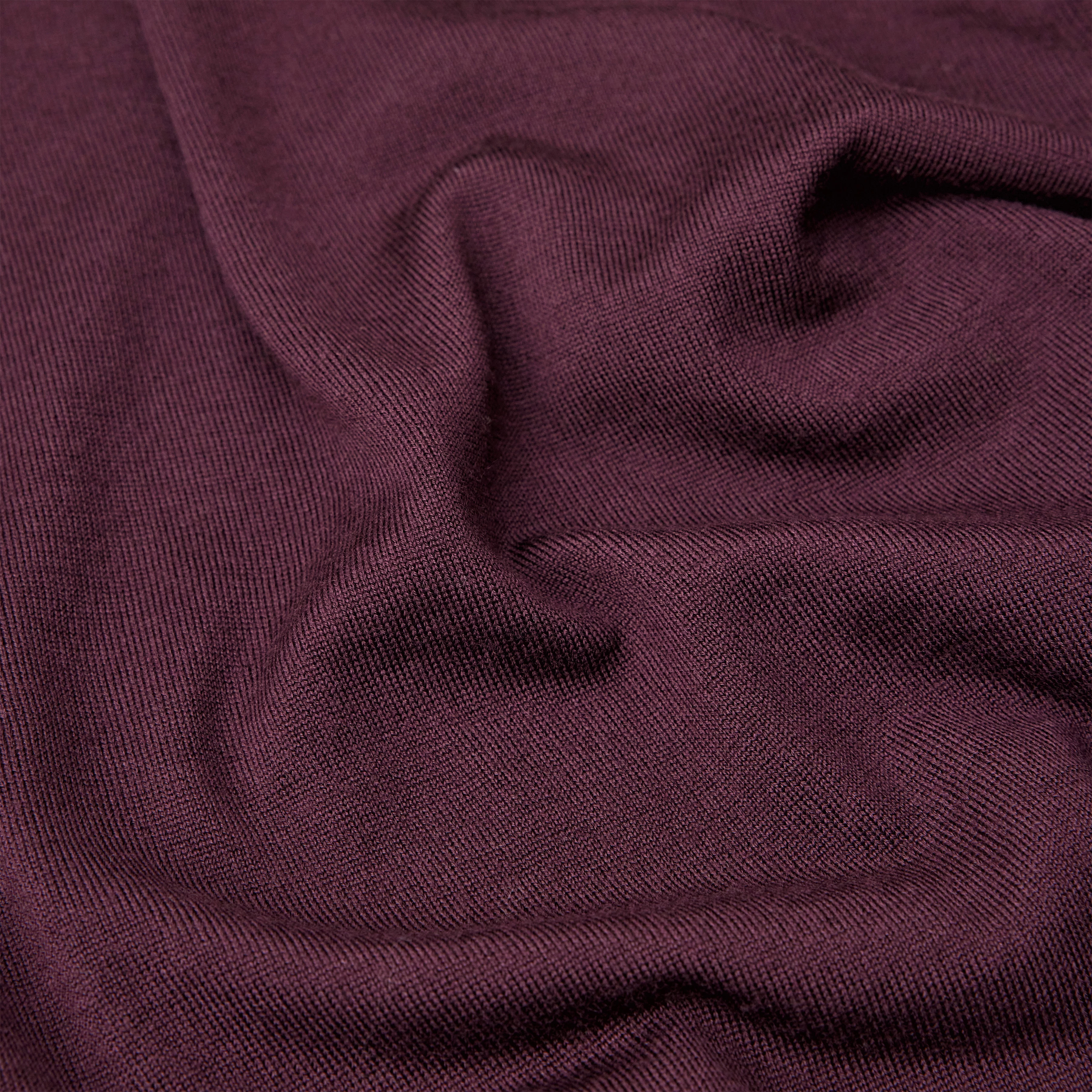 LIZIELA - Pull à col rond en laine mérinos fine - women - rouge - Materialbild (B2C)