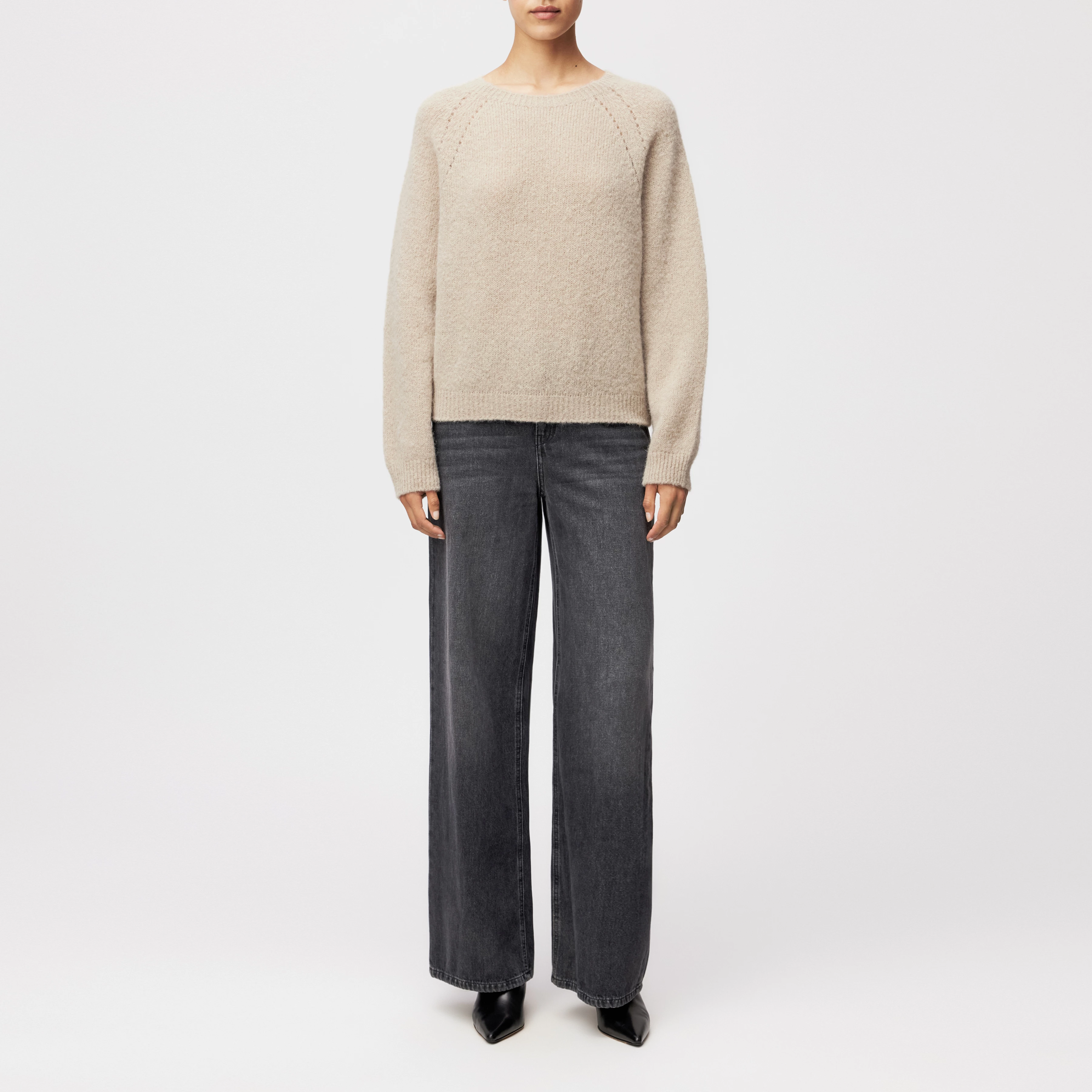 PEMIRI_2 - Pullover in luxuriösem Alpaka-Mix - Damen - beige - Ganzkörper-Frontansicht