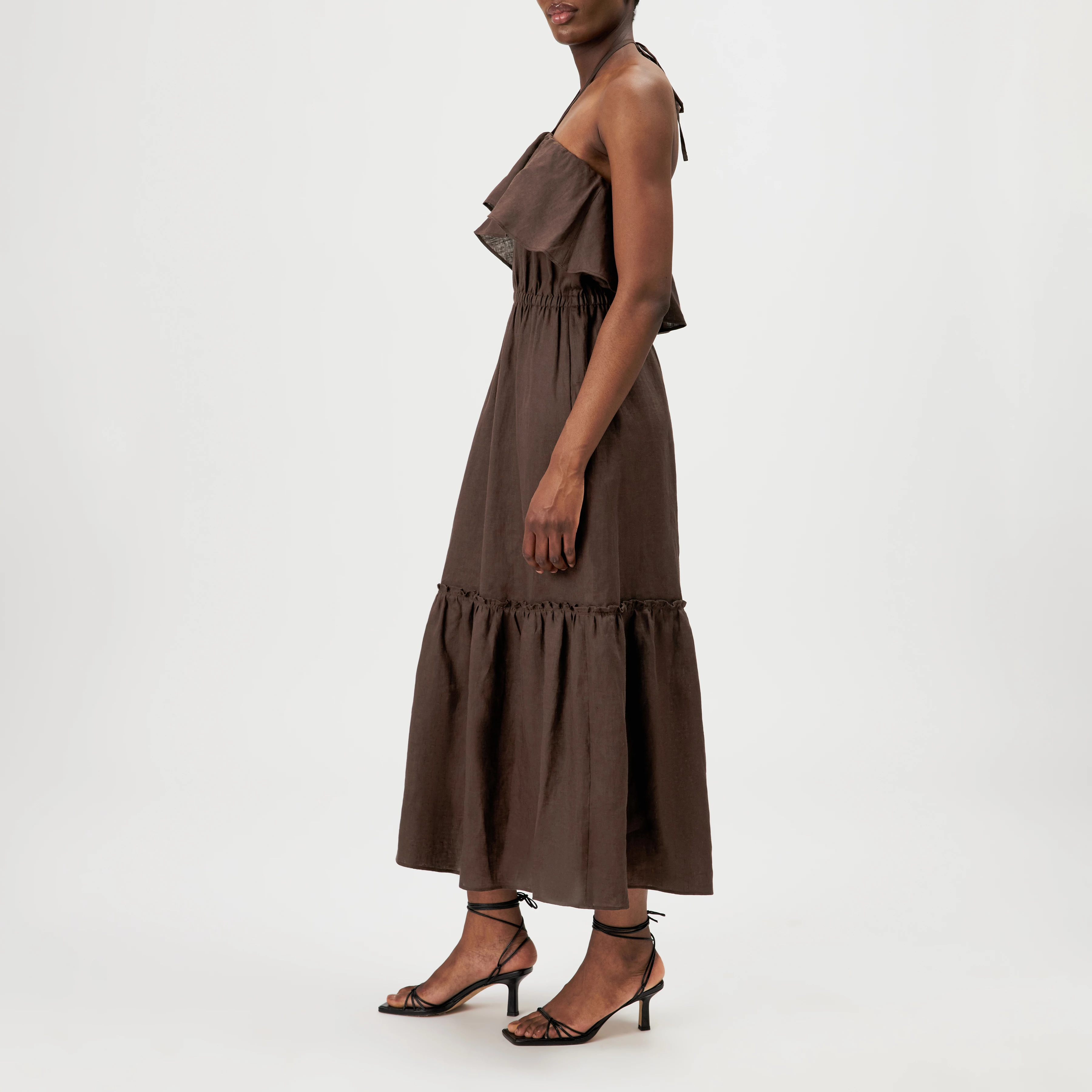 LUMIRA - Bandeau maxi dress with ruffle in pure linen - women - brown - Seitenansicht