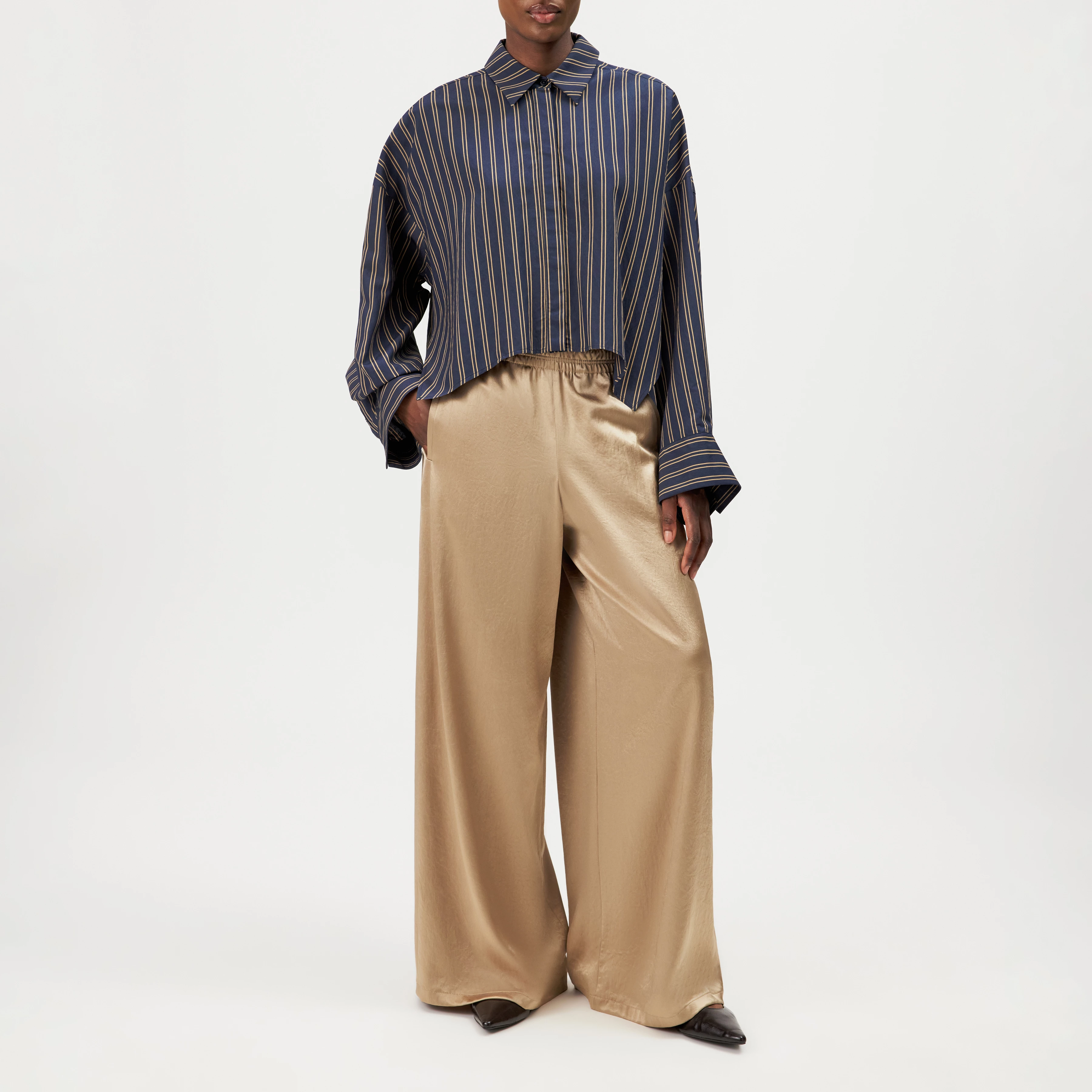 OSHIA - Chemise oversize en mélange de viscose - women - bleu - Ganzkörper-Frontansicht