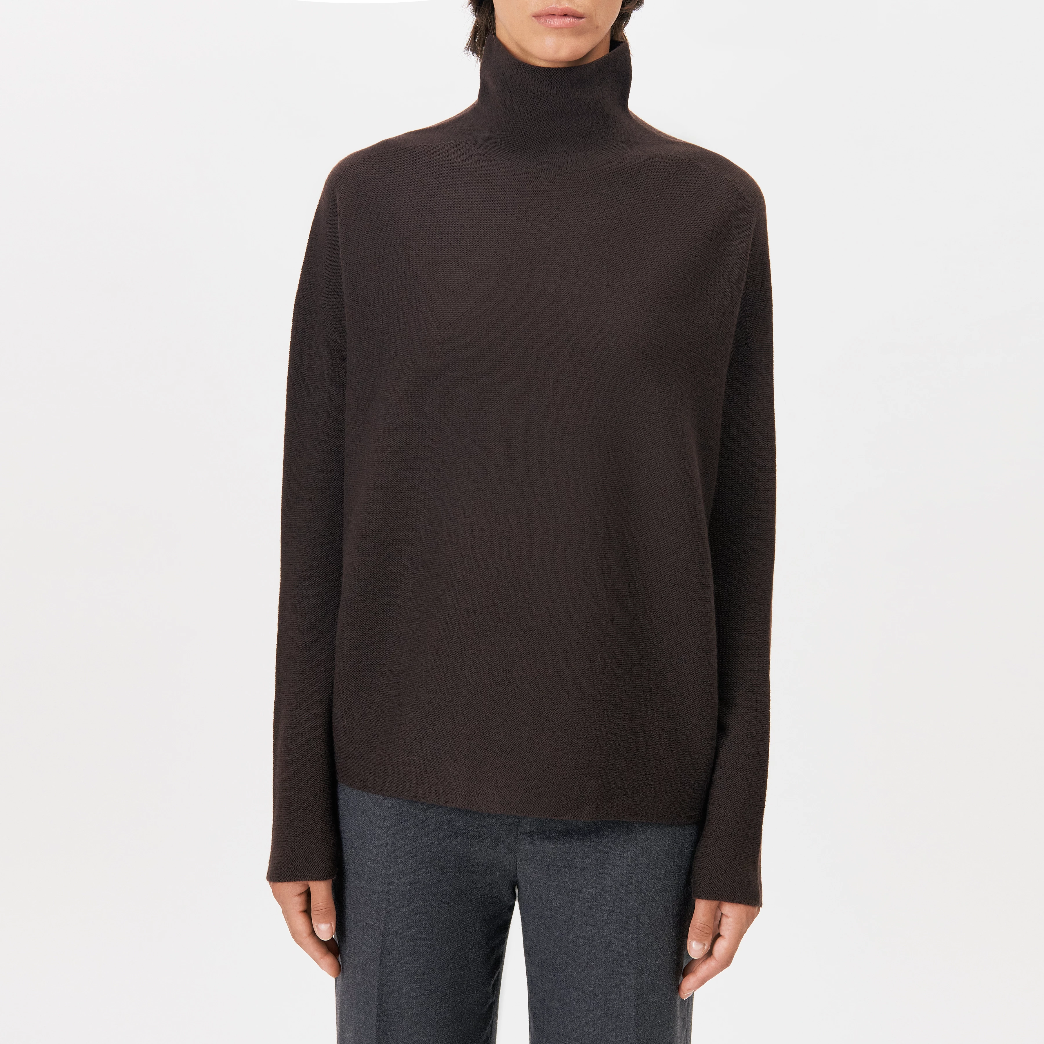 LIORA - Egg-shape turtleneck jumper in 100% merino wool - women - brown - Frontansicht