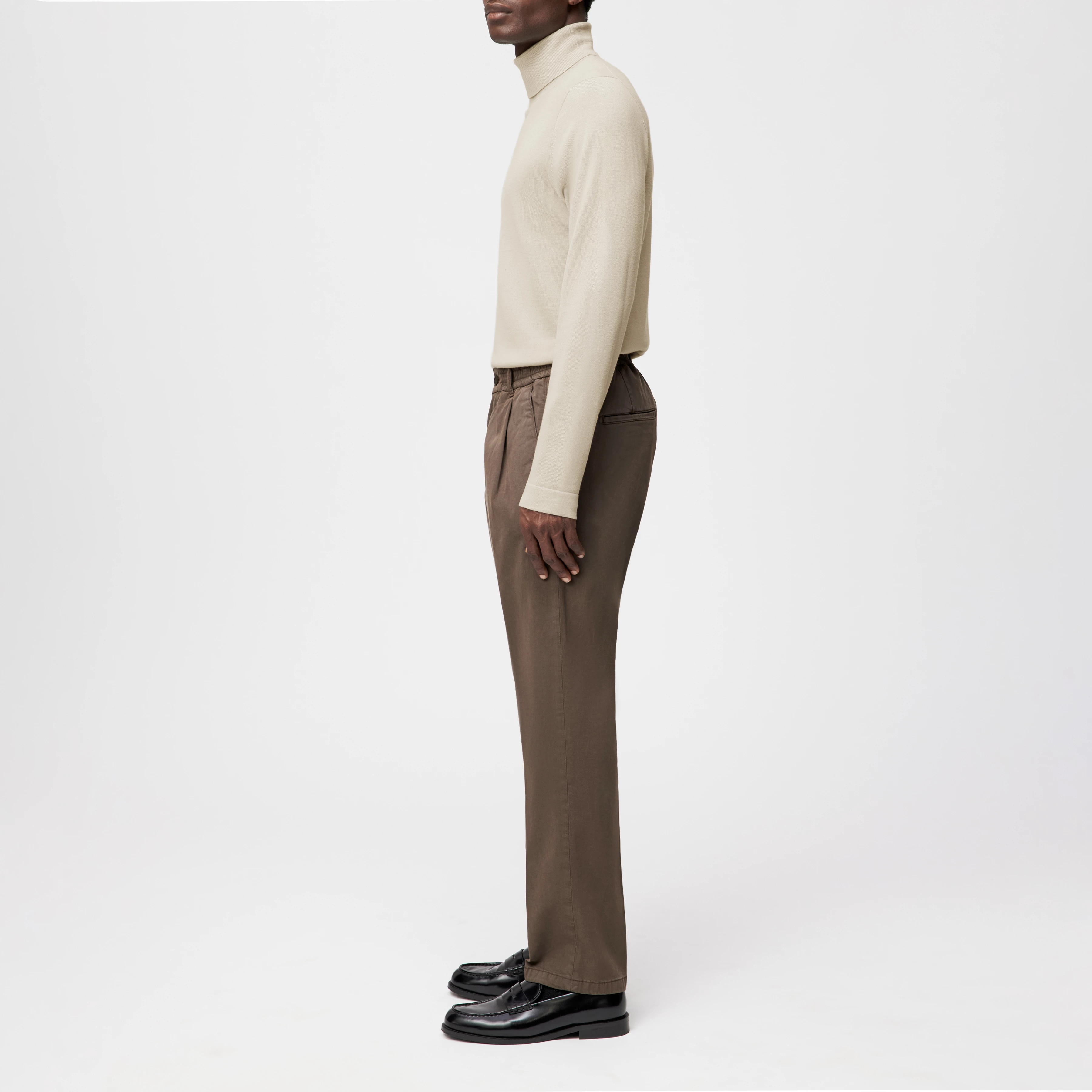 CHASY_RGLR - Casual Hose mit Bundfalte in softer Baumwolle - Herren - grün - Seitenansicht