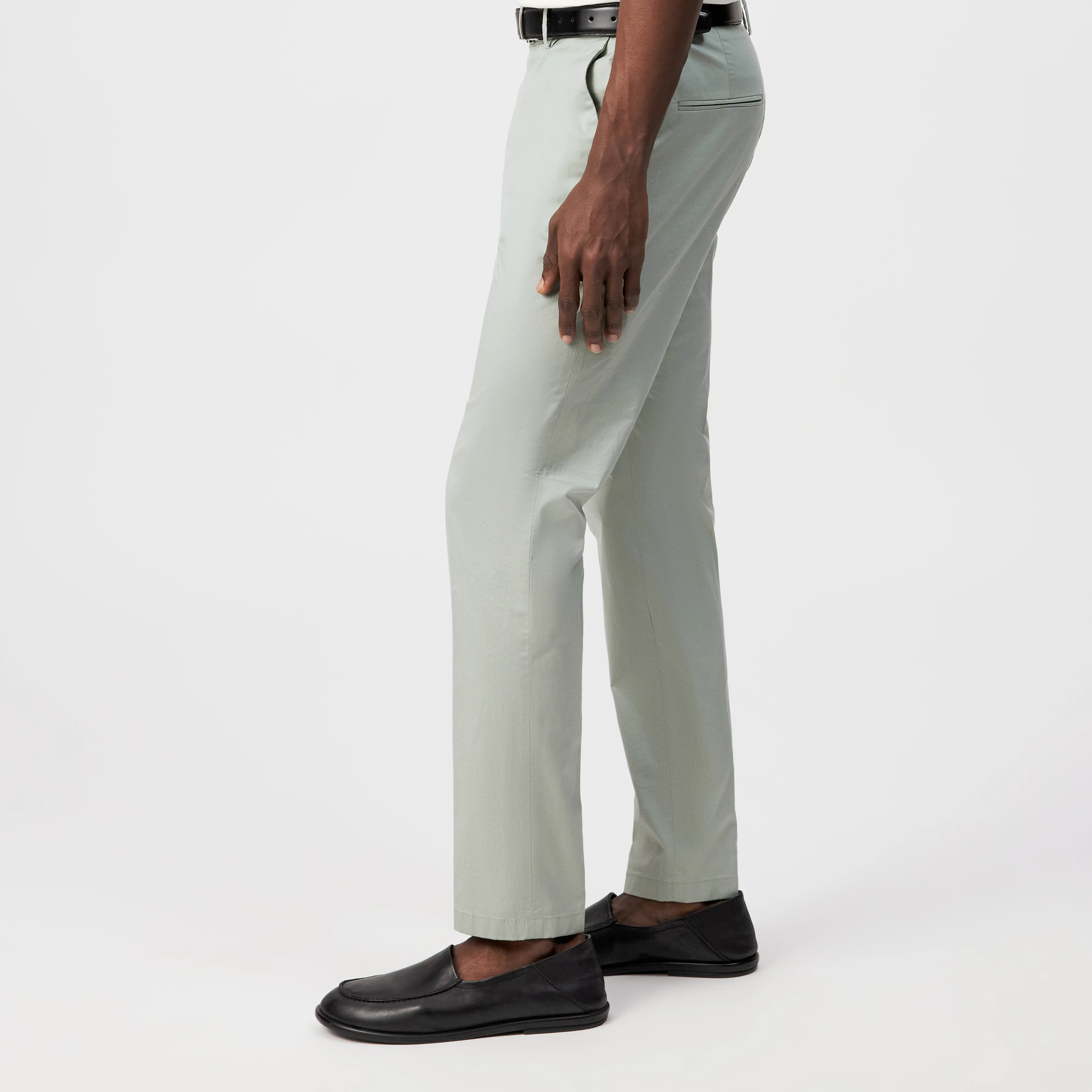 AJEND - Ready-made trousers in cotton gabardine - men - green - Seitenansicht