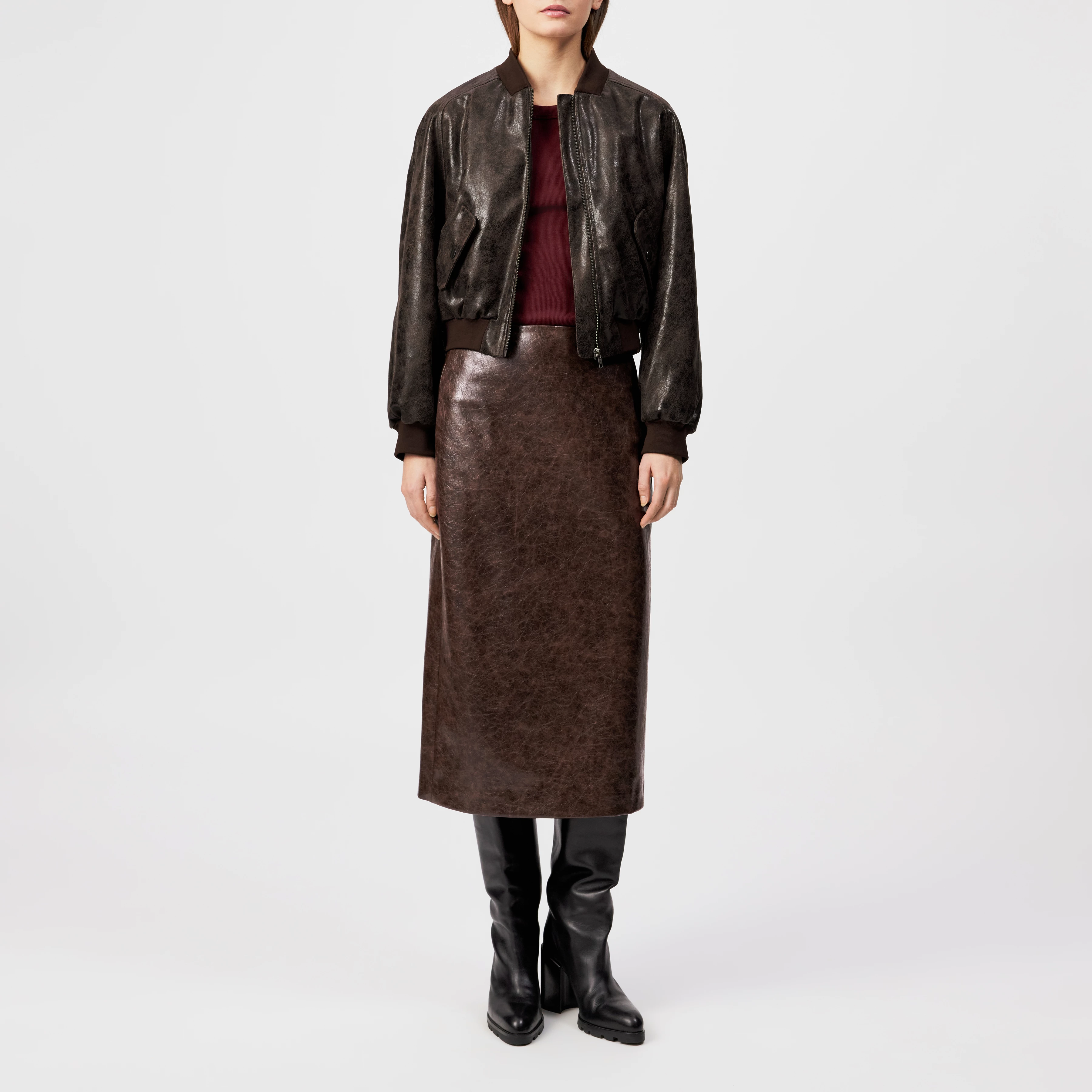 GENTIANA - Jupe crayon effet cuir - women - rouge - Ganzkörper-Frontansicht