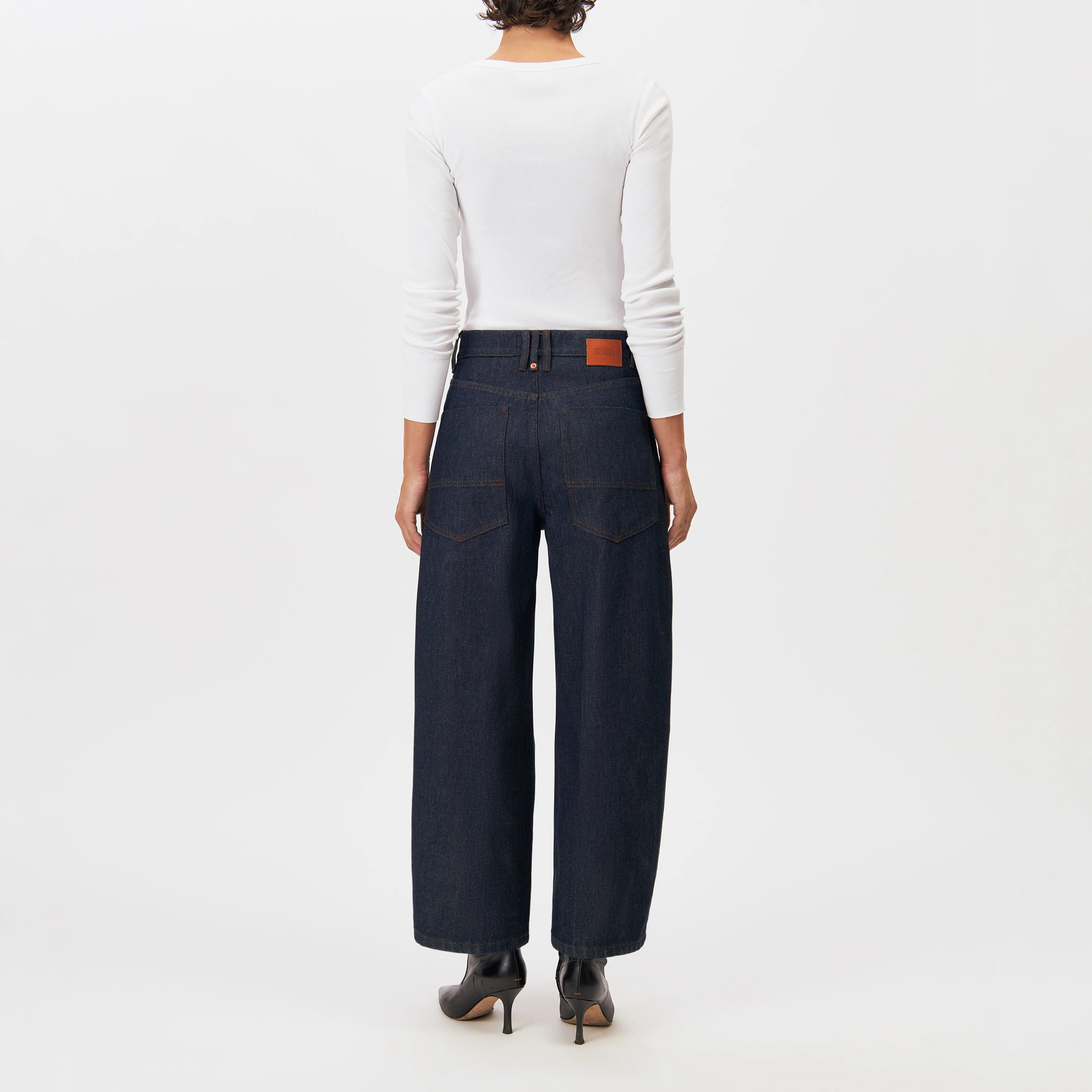 DERIVE - Mid-rise jeans in mid-blue denim - women - blue - Rückansicht
