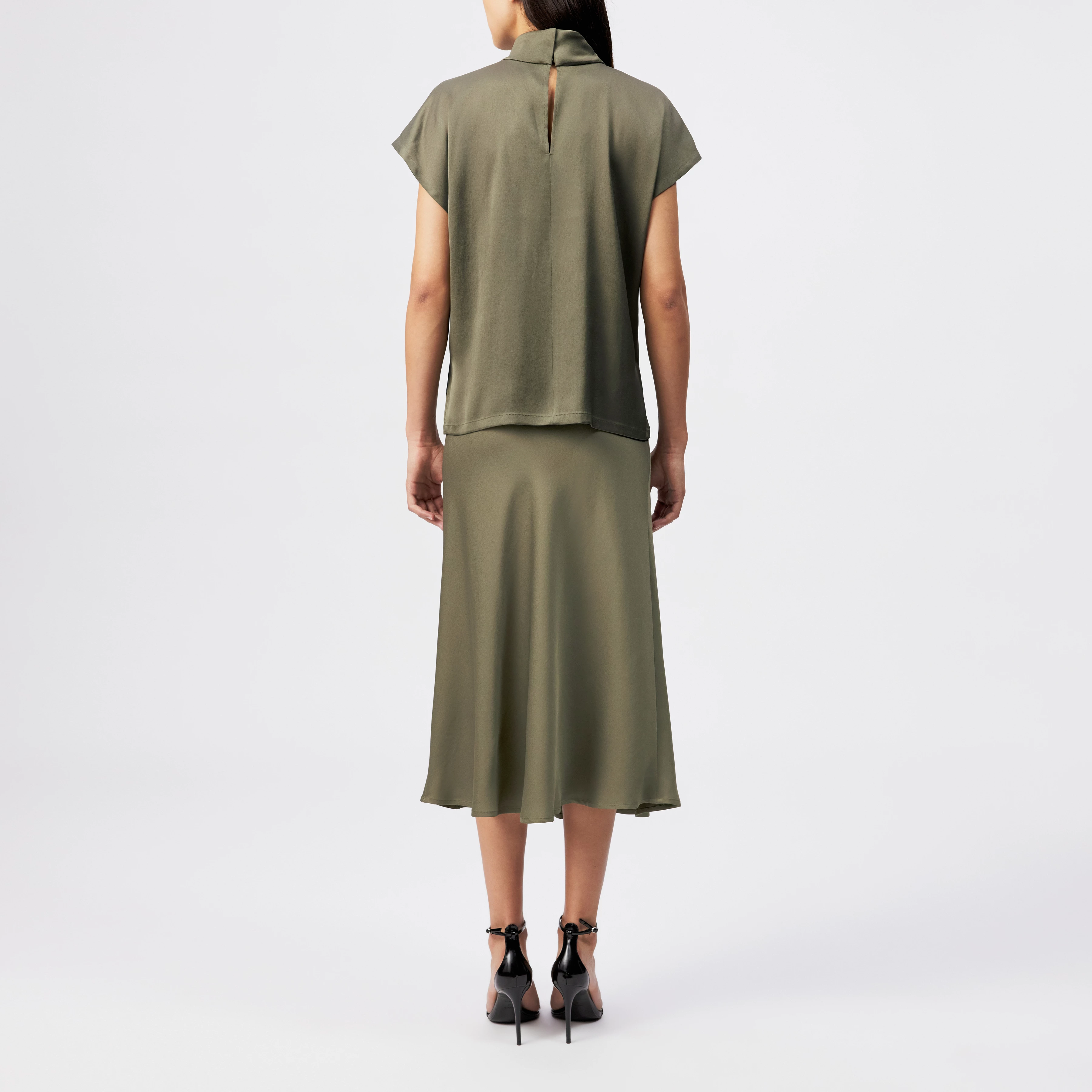 ALARIA_1 - Shirt blouse with stand-up collar in satin - women - green - Rückansicht