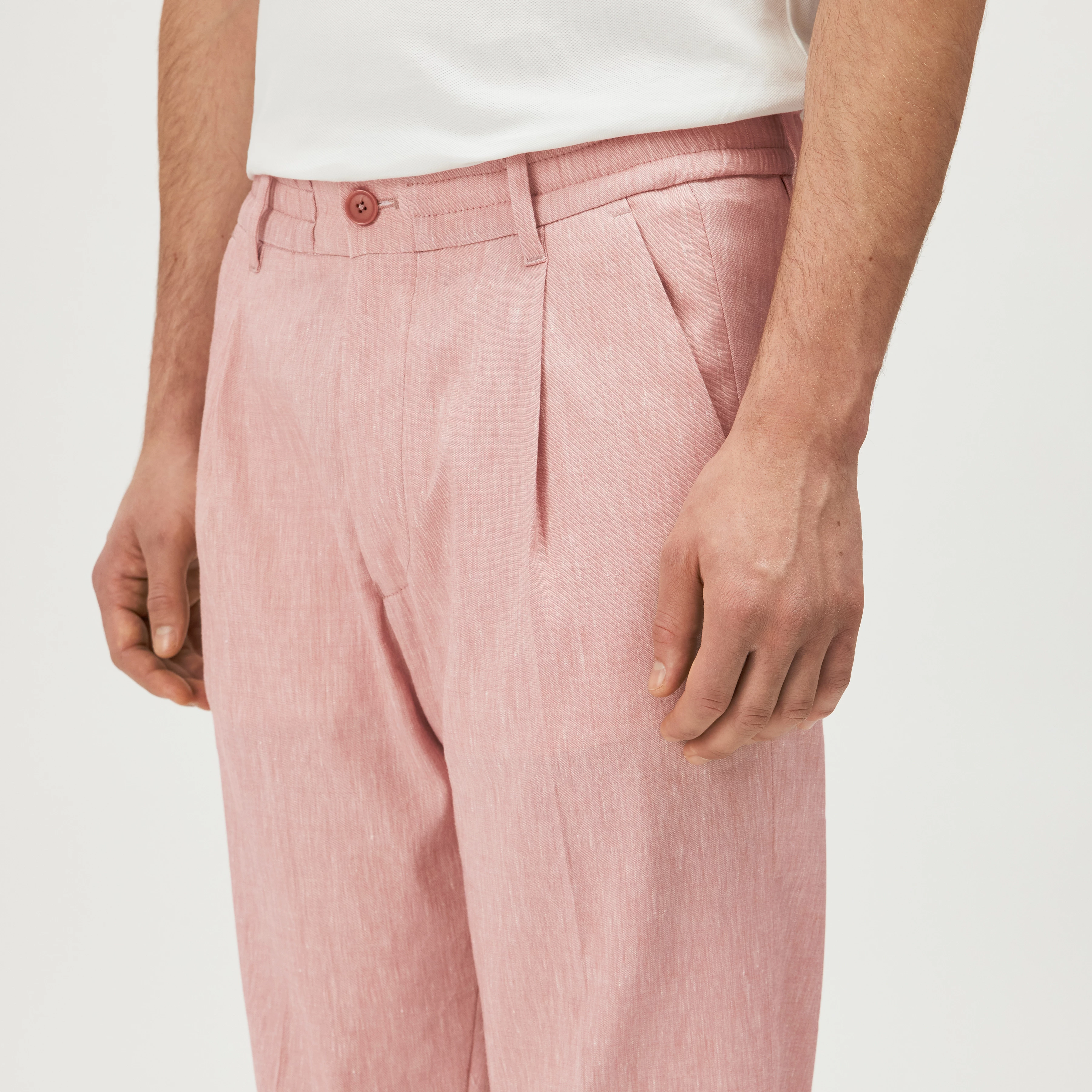 CHASY - Casual bukser med læg i hørmix - men - orange - Detailansicht am Model