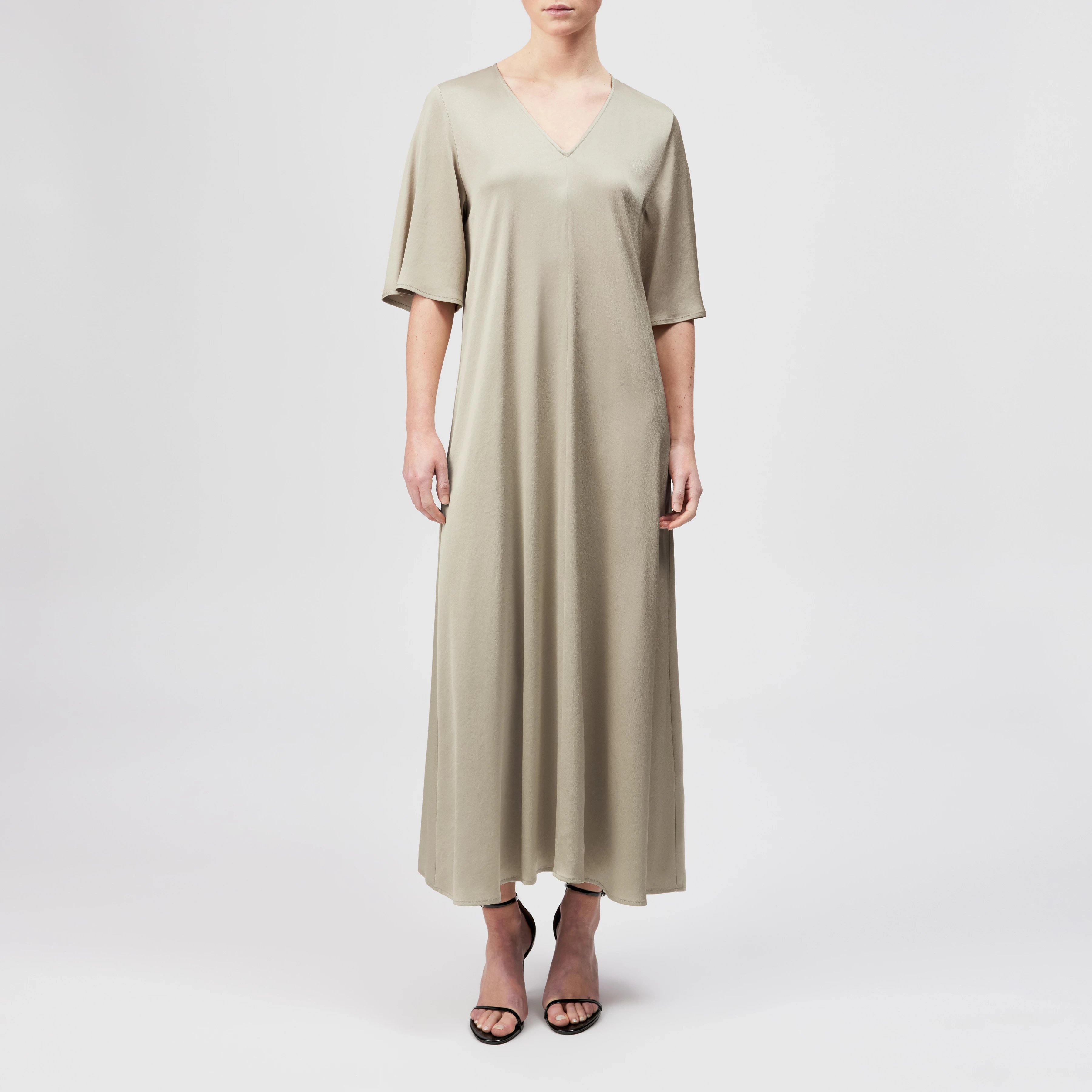 TIVONA - Satin maxi dress with short sleeves - women - beige - Ganzkörper-Frontansicht