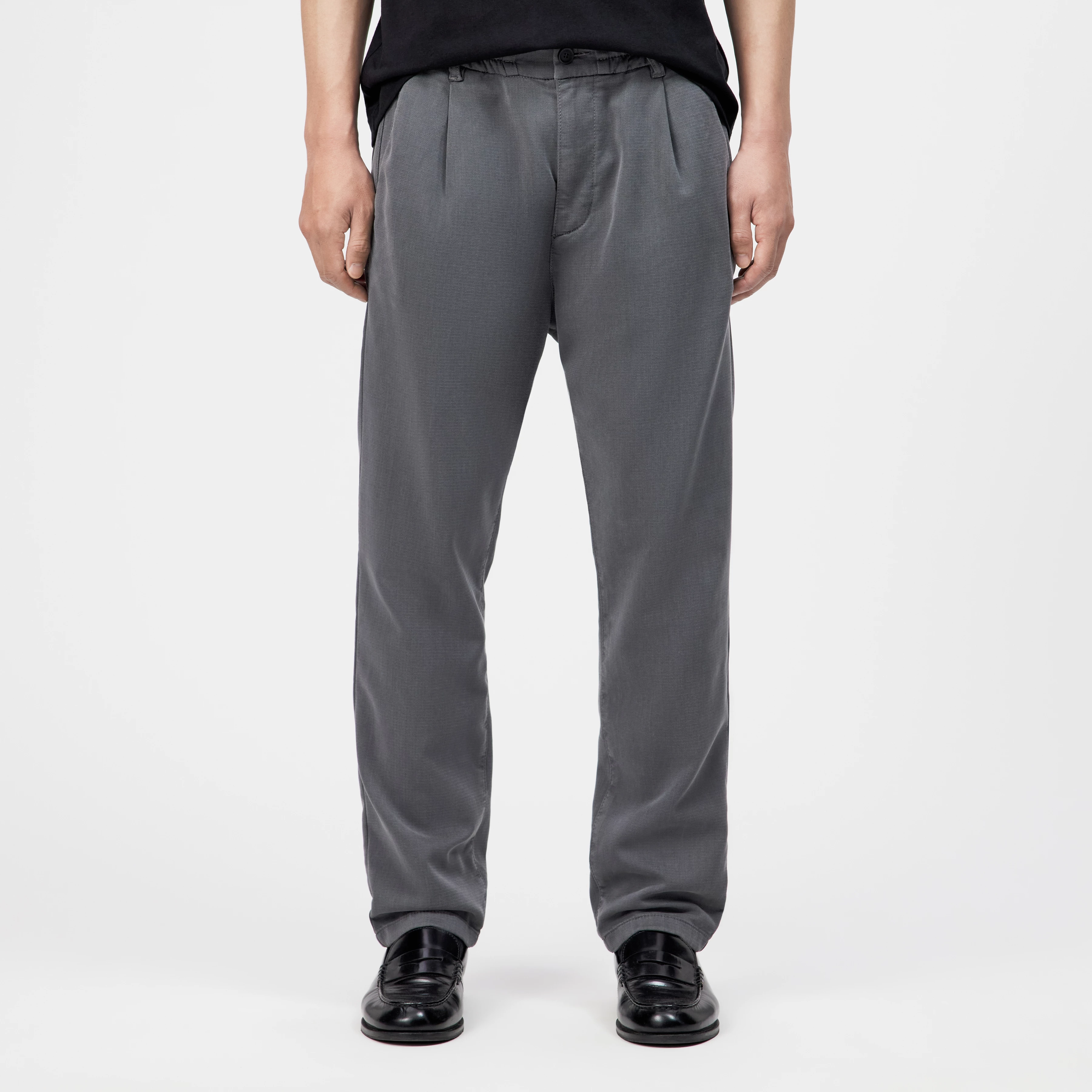 CHASY_RGLR - Casual trousers with pleats in a lyocell-cotton blend - men - grey - Frontansicht