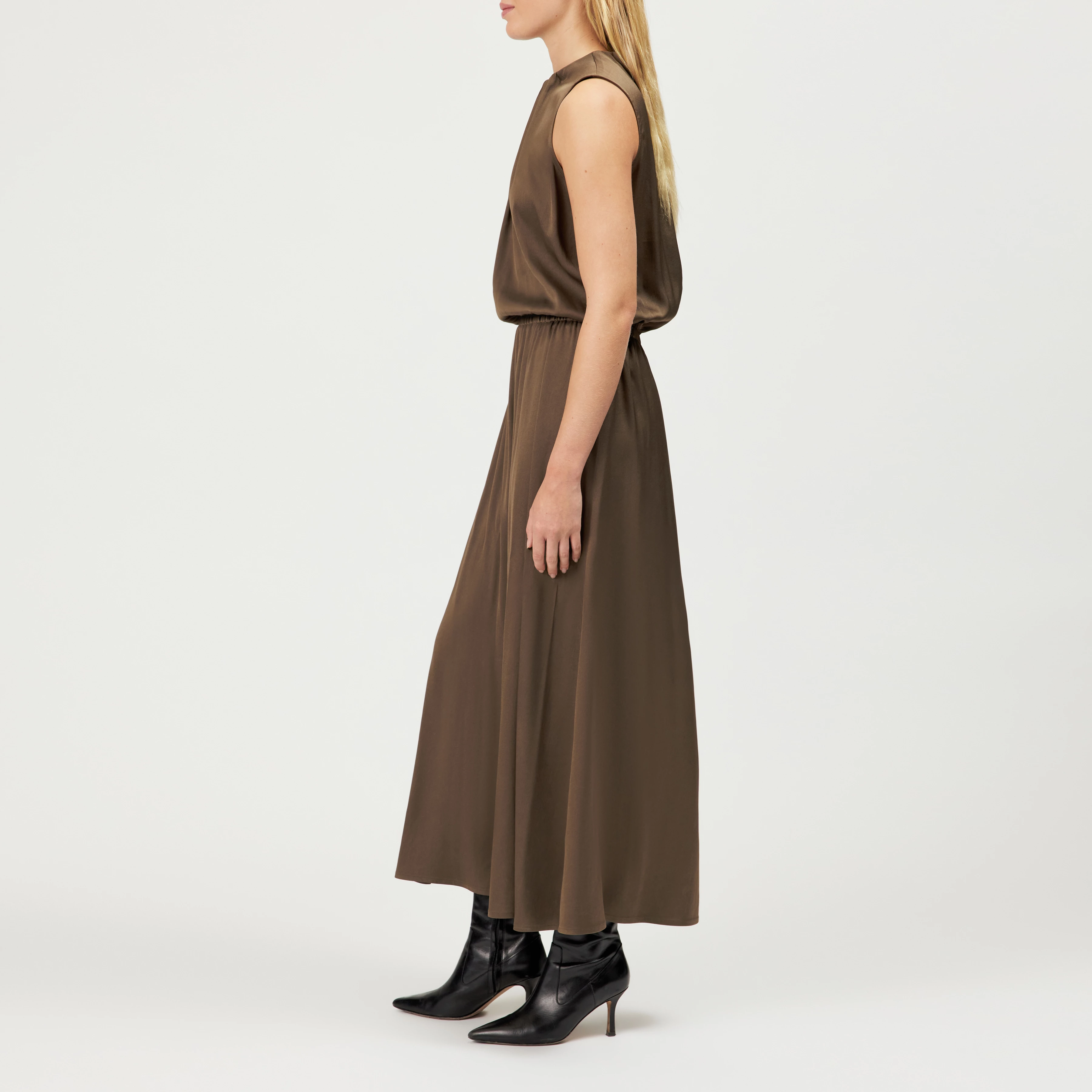 FILINA - Sleeveless maxi dress with waist tie - women - green - Seitenansicht