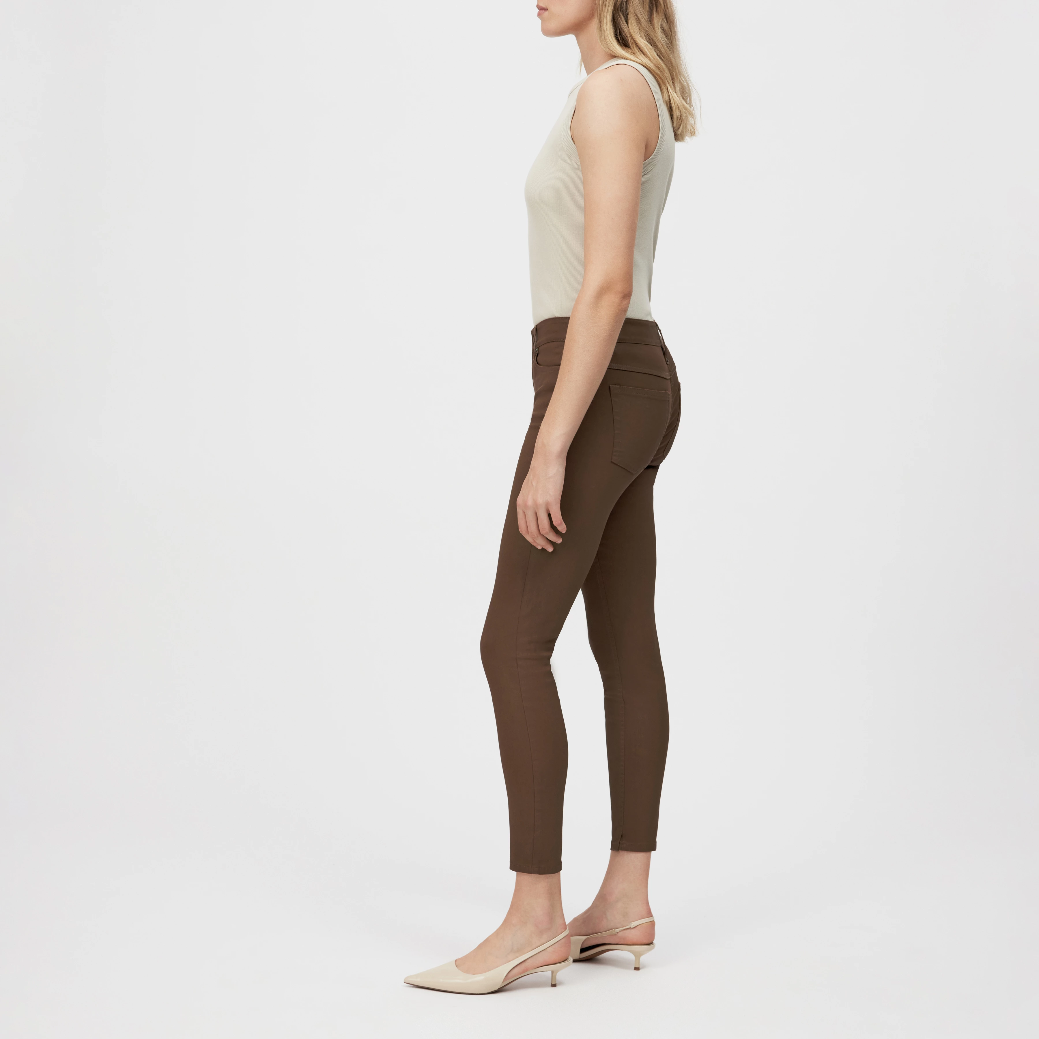 NEED - Low-Waist Skinny Jeans in Lederlook-Optik - Damen - braun - Seitenansicht