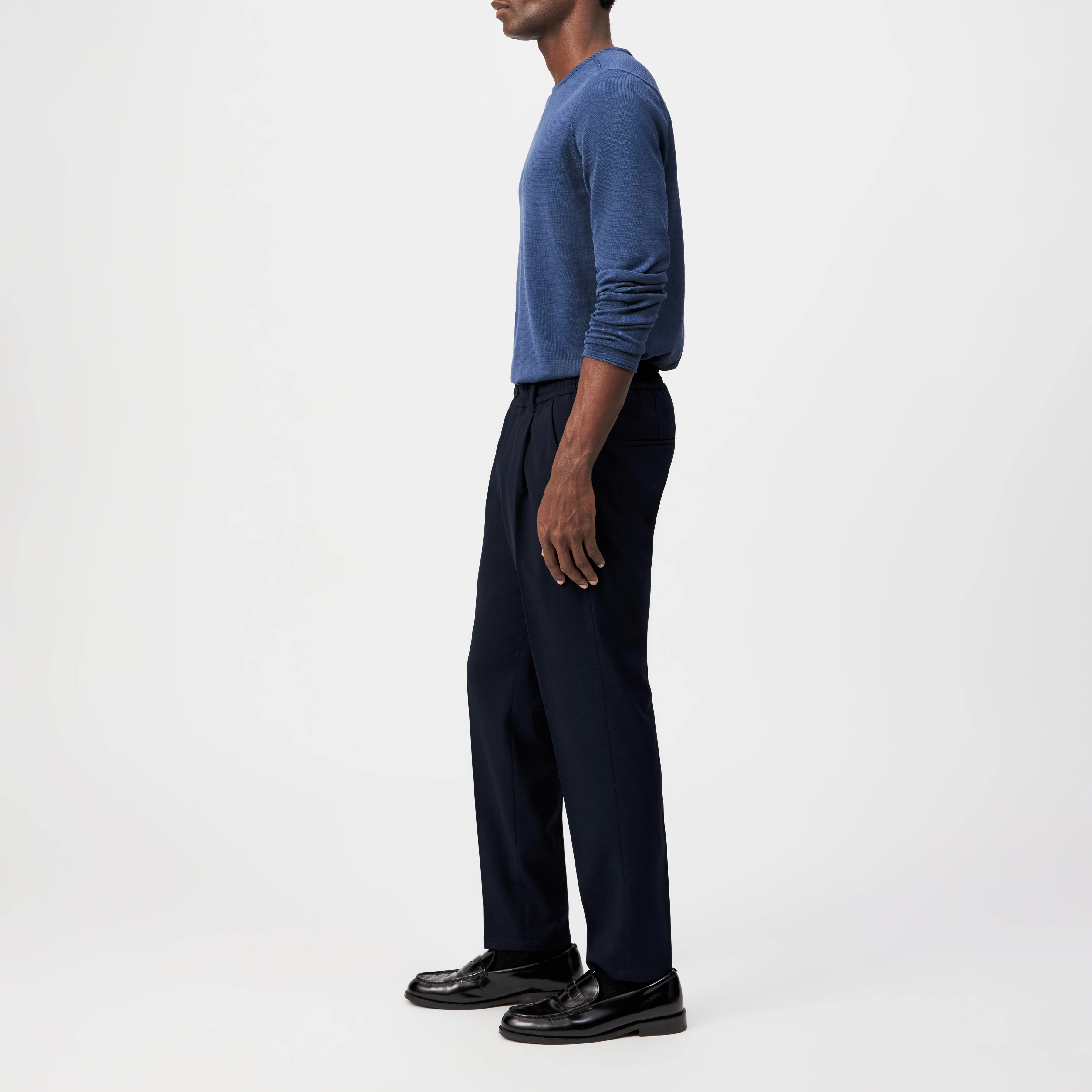 CHASY - Casual trousers with pleats in gabardine - men - blue - Seitenansicht
