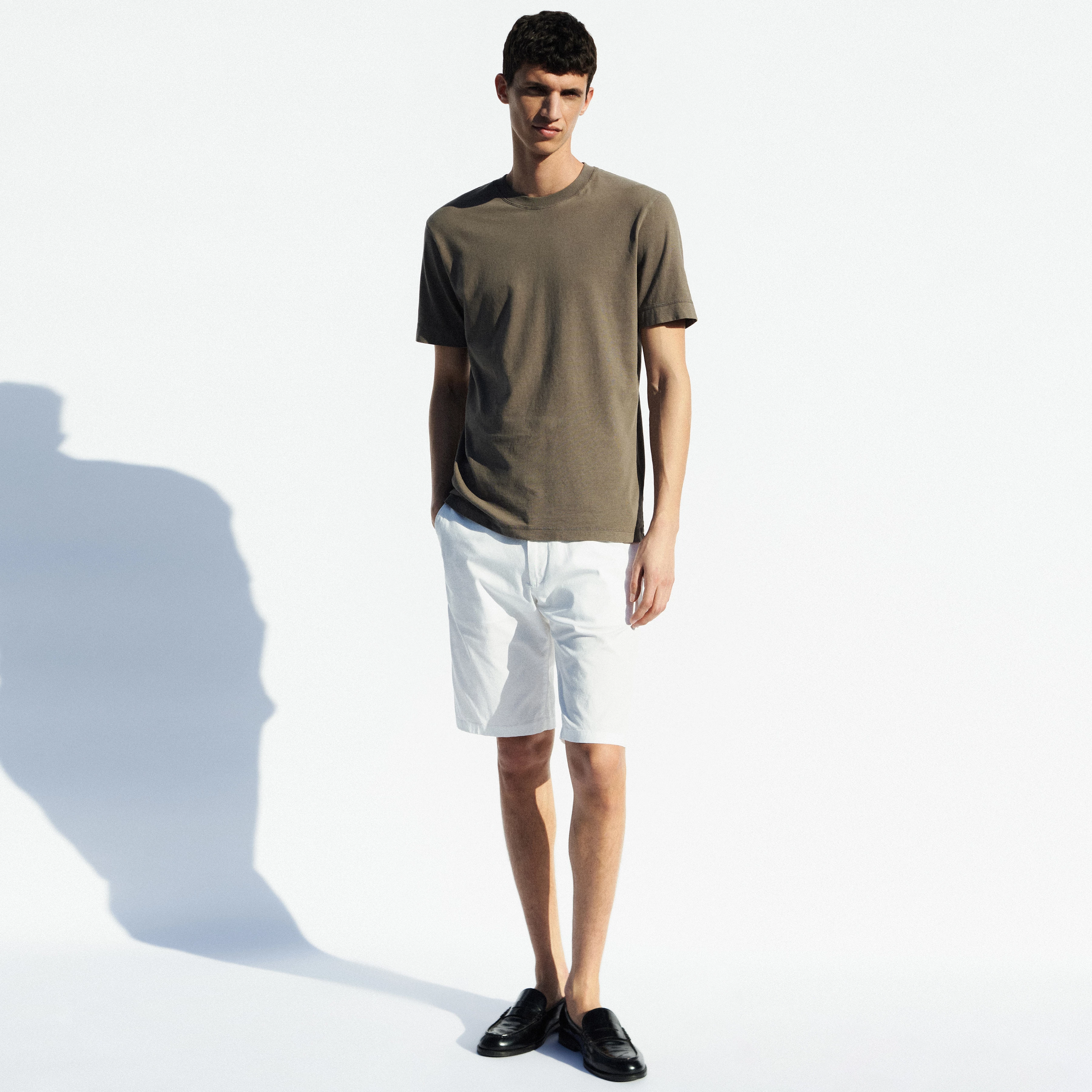 KEND - Chino shorts in cotton twill - men - white