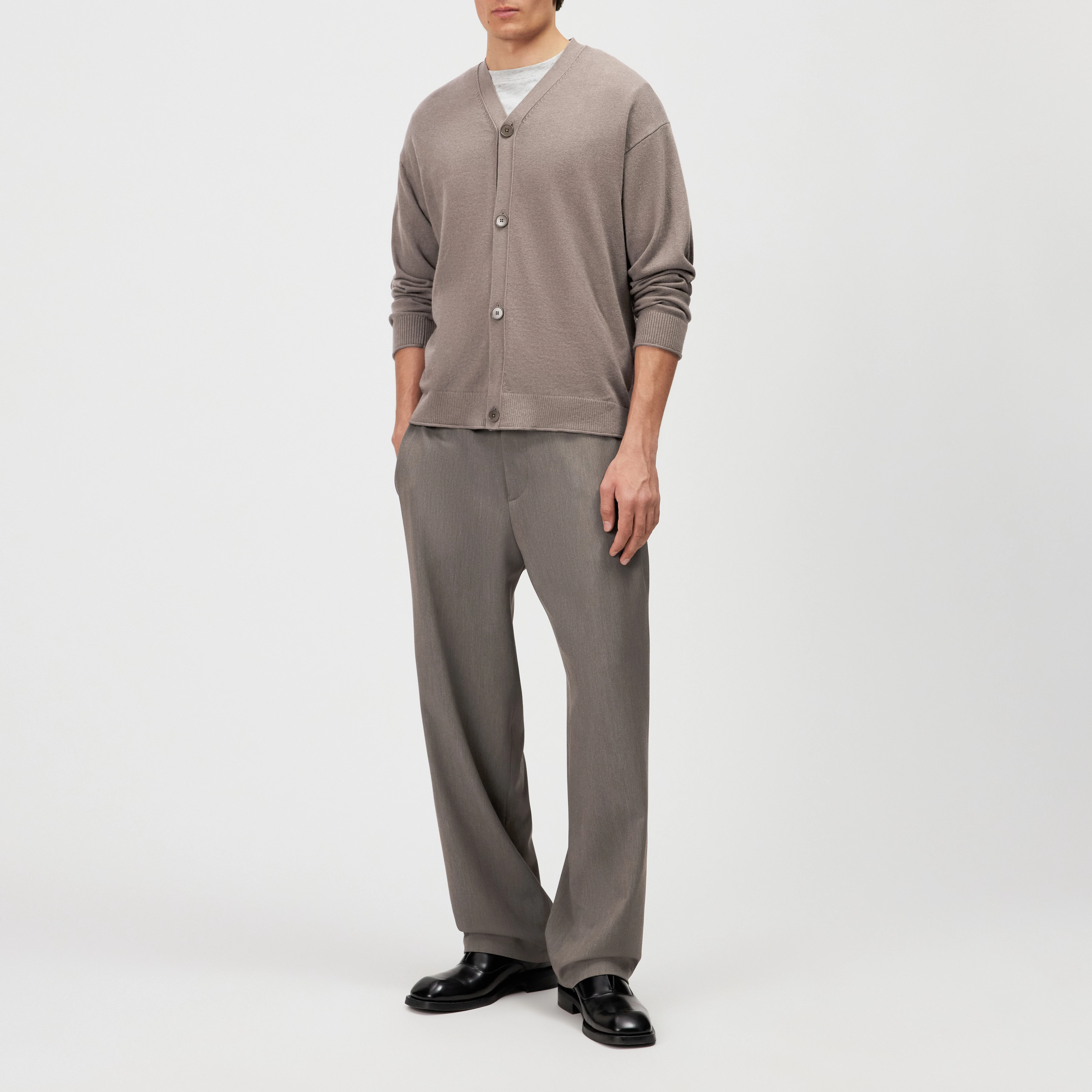 ELUAN - Fine knit cardigan - men - brown - Ganzkörper-Frontansicht