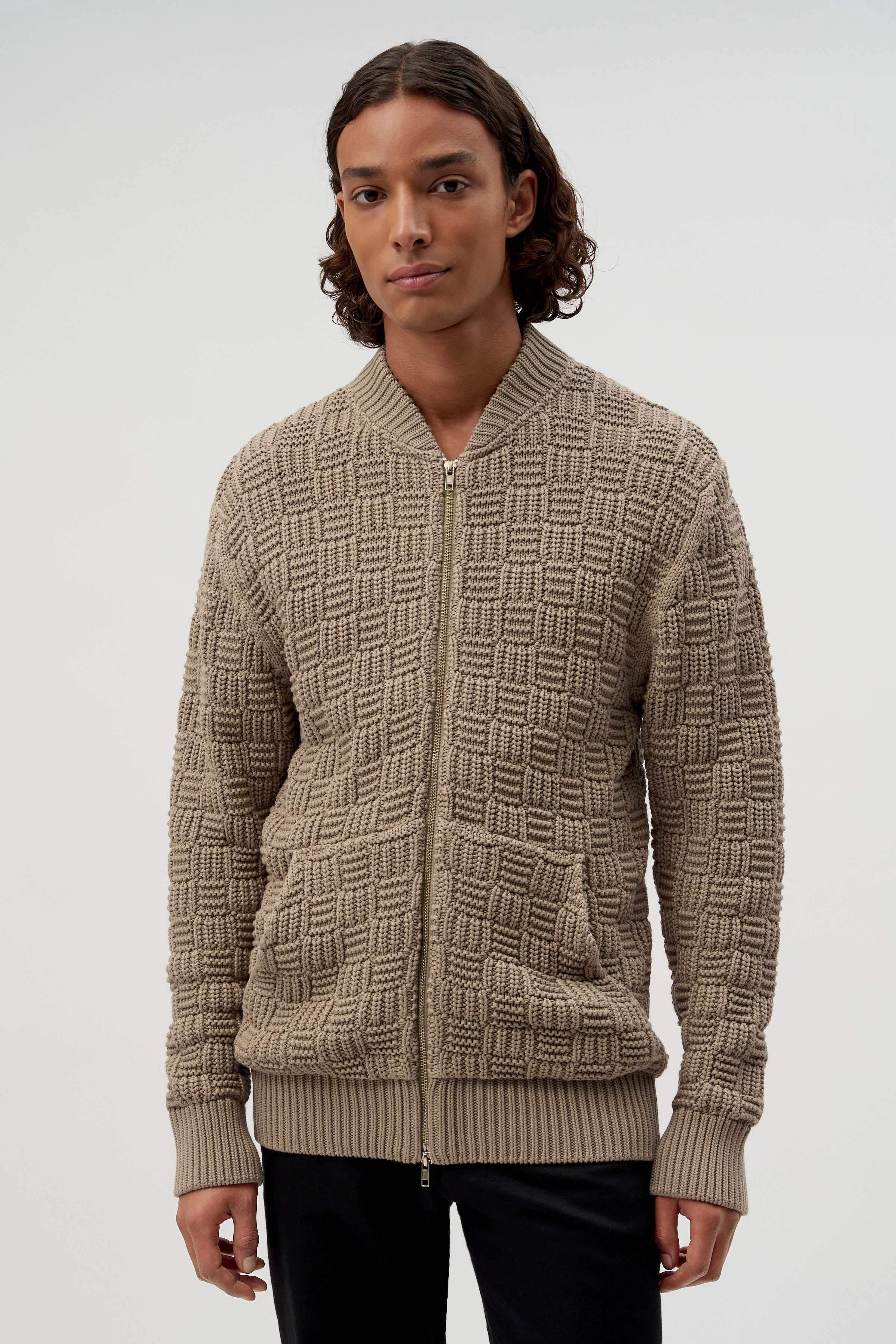 MAX - knitted bomber jacket with structure - men - brown - Frontansicht