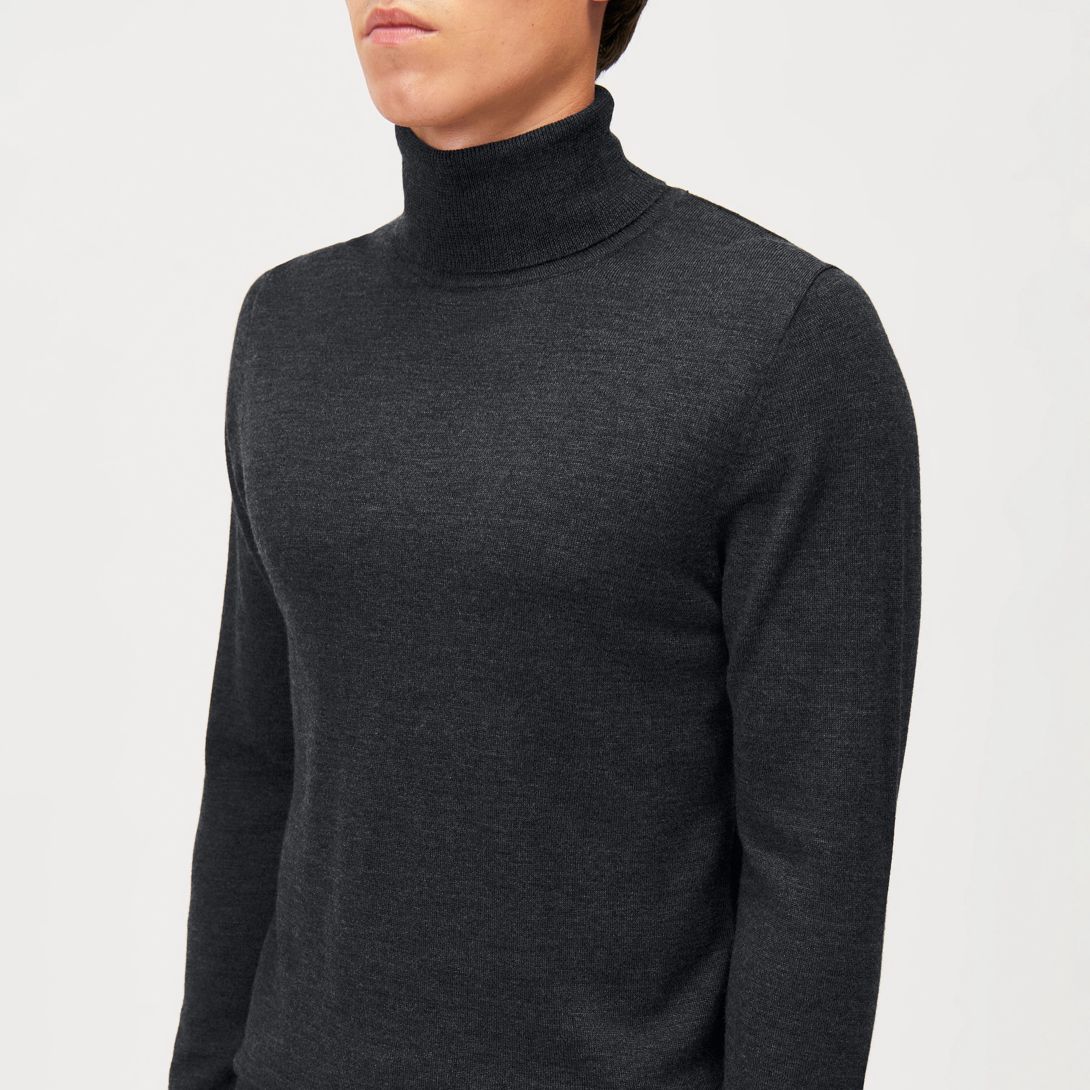 JOEY - Coltrui van 100% merinowol - heren - grijs - Detailansicht am Model