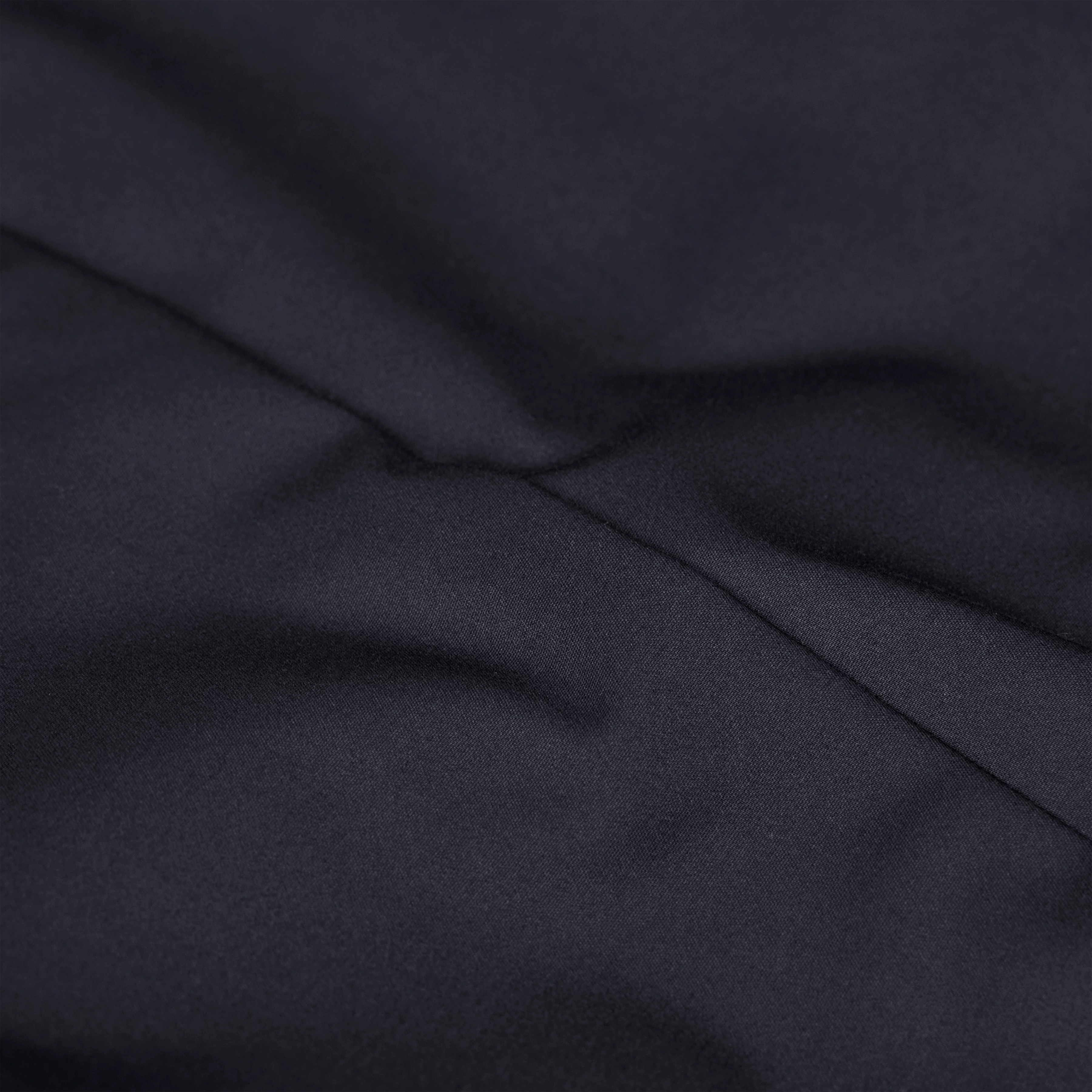 SIGHT - Slim Fit Hose in Technostretch-Satin - Herren - blau - Materialbild (B2C)