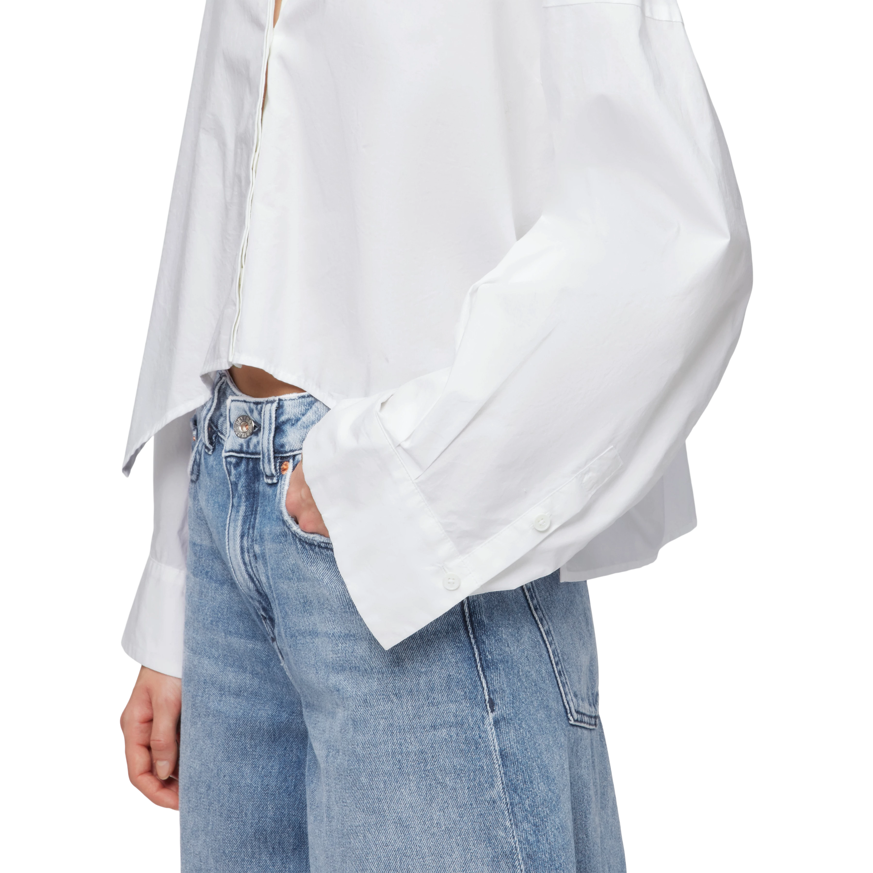 OSHIA - Oversized shirt blouse in poplin - women - white - Detailansicht am Model