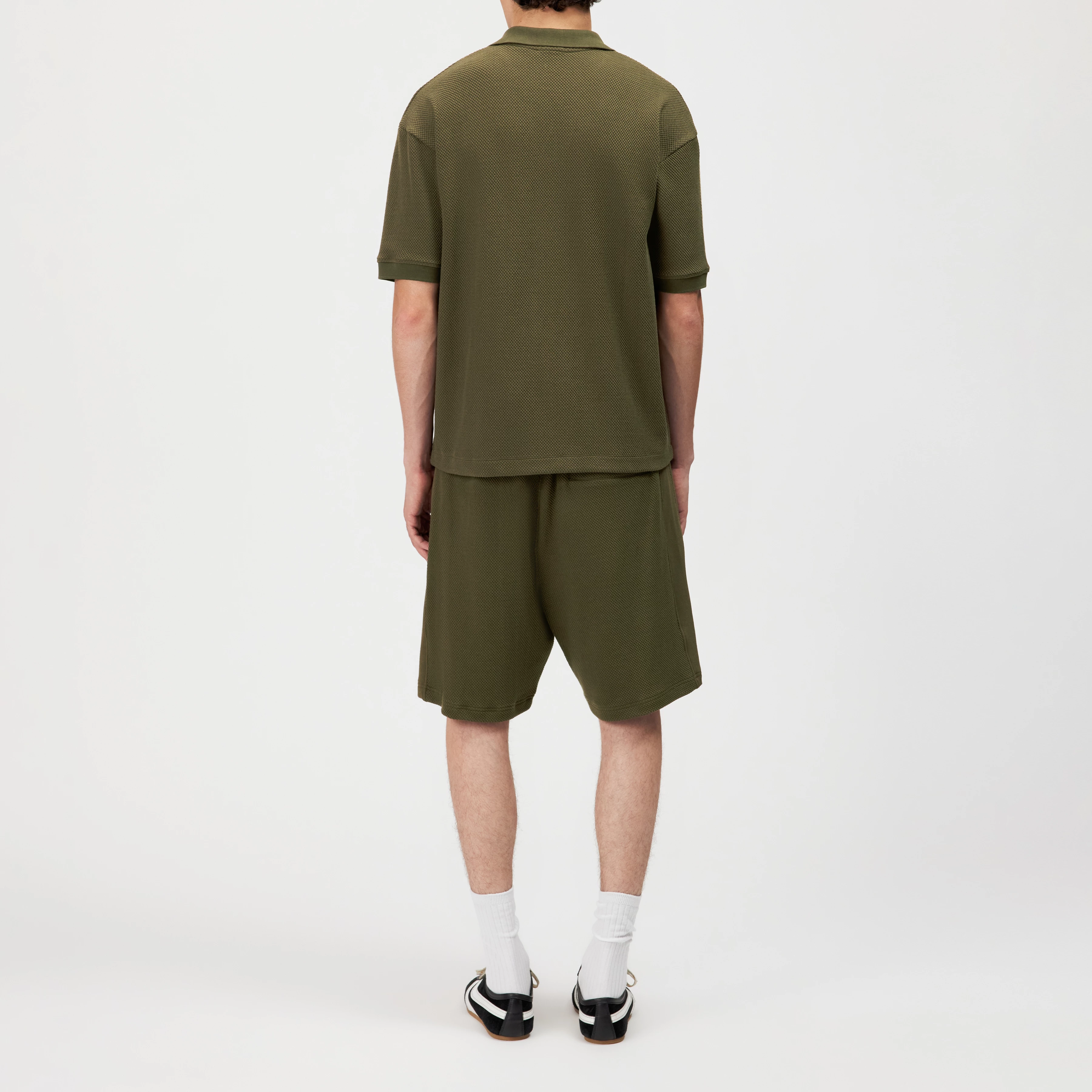ACAYO - Relaxed Fit Polo in markanter Ajour-Struktur - Herren - grün - Rückansicht