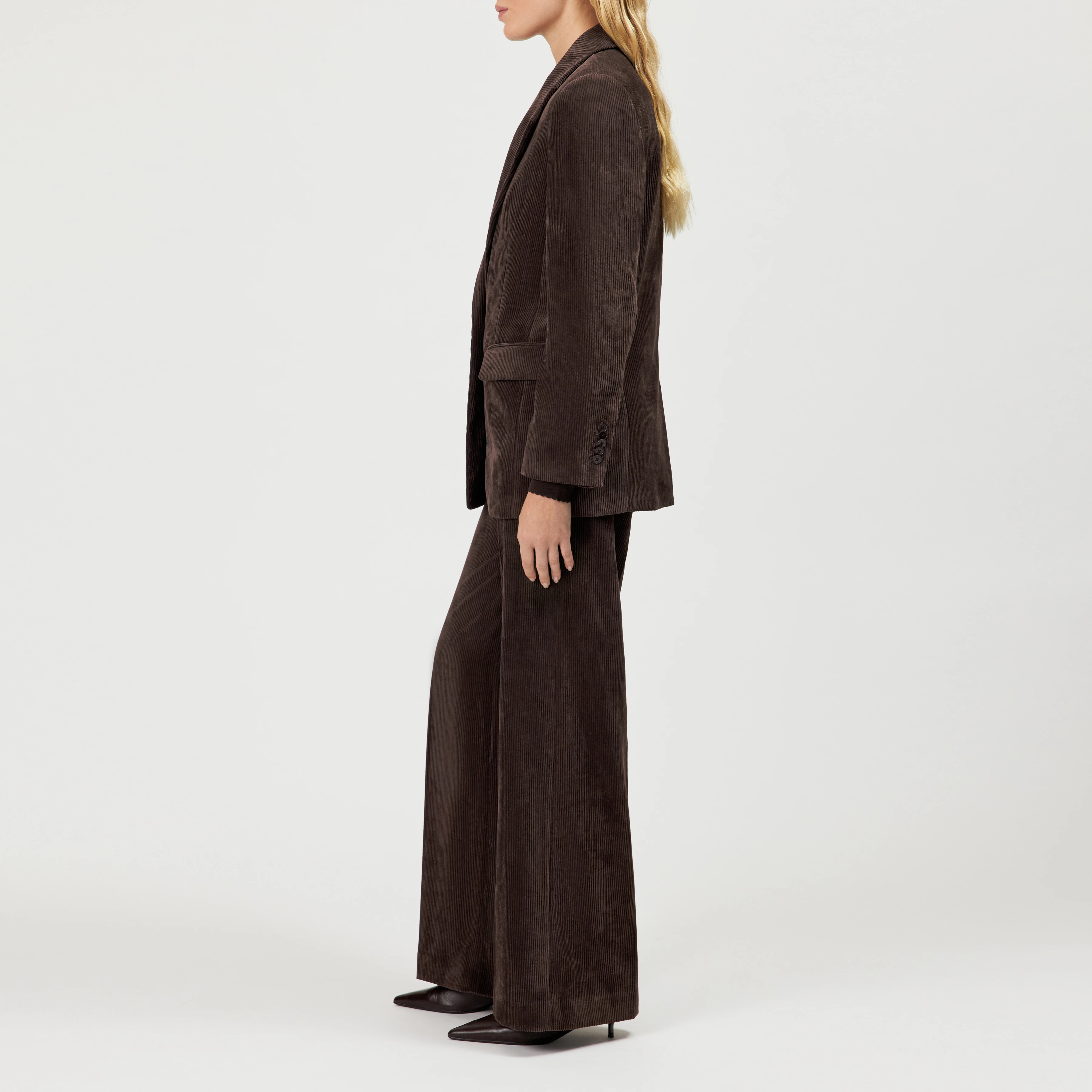 GLENDALE - Boyfriend blazer in corduroy - women - brown - Seitenansicht