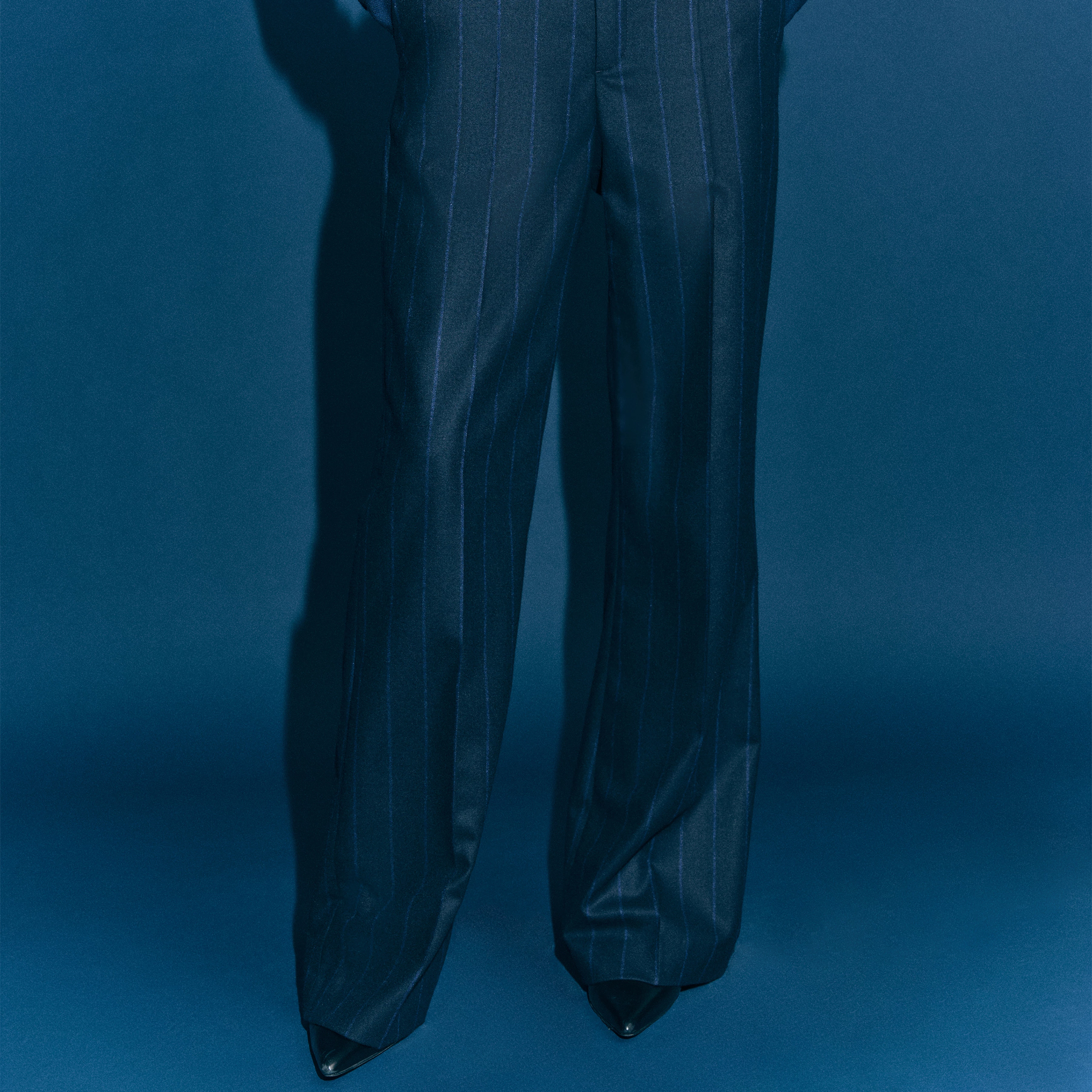 ARGUE - Hose mit Flared Leg in Woll-Mix - Damen - blau