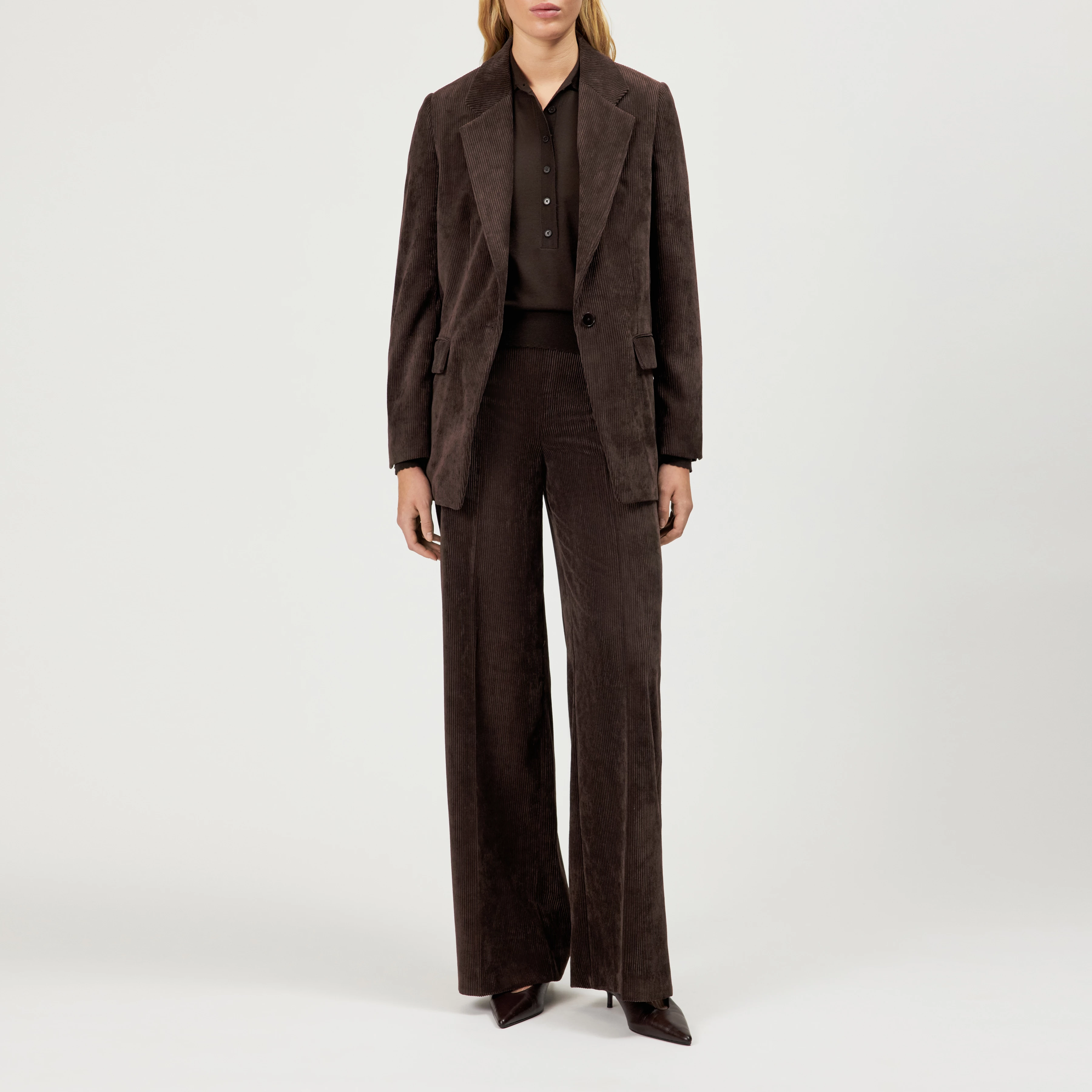 GLENDALE - Boyfriend blazer in corduroy - women - brown - Ganzkörper-Frontansicht