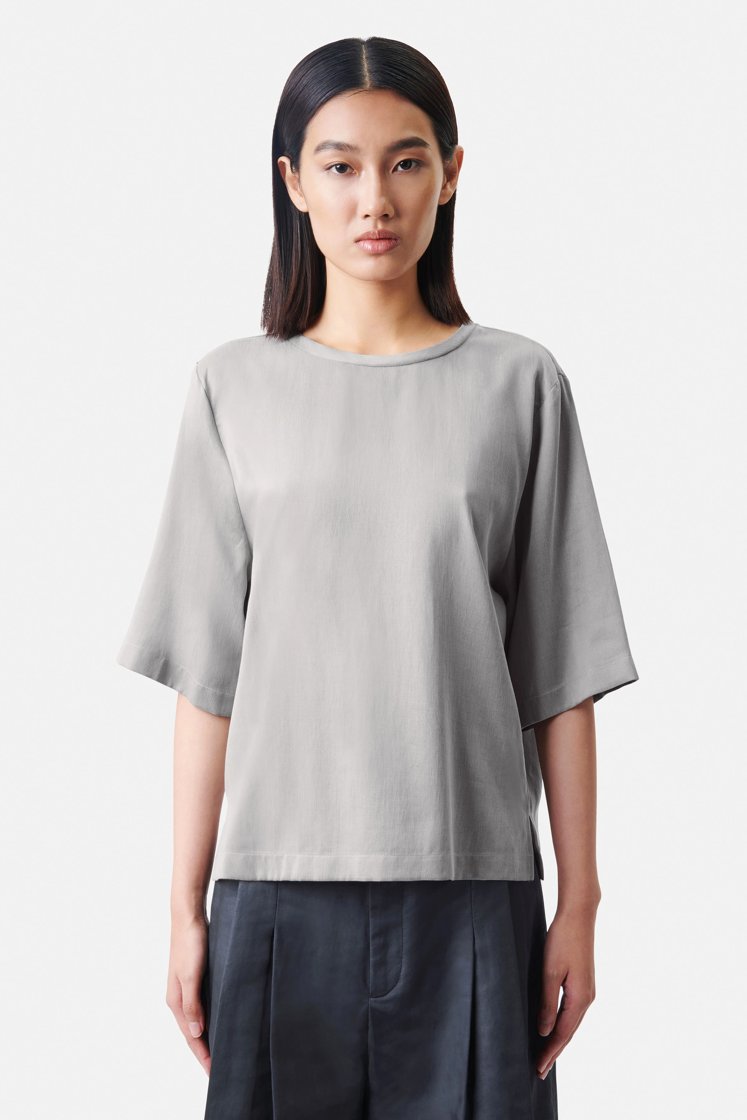 DIEDRA - Shirt-Bluse in fließendem Cupro - Damen - grau - Frontansicht