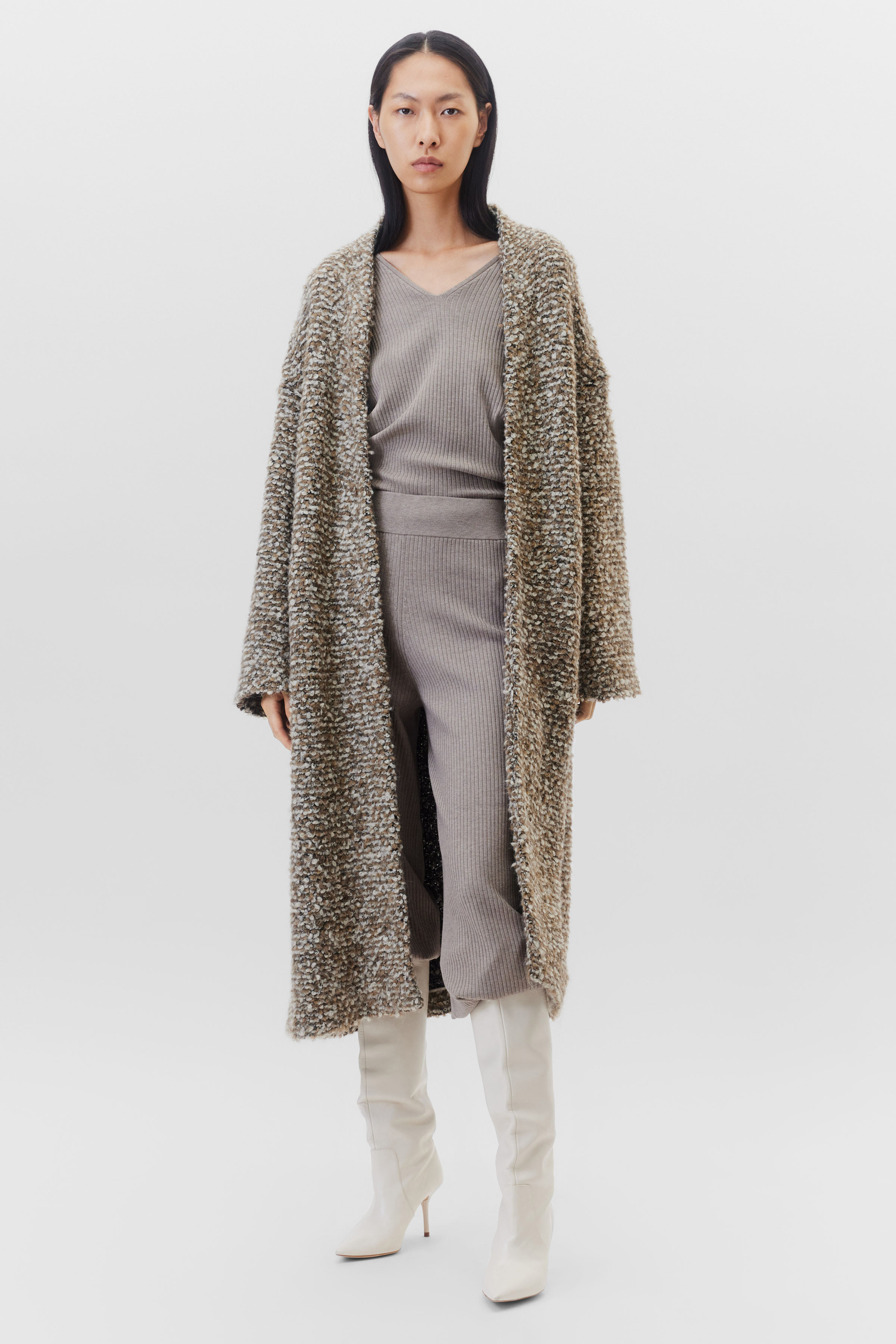 shell coat in two-tone bouclé