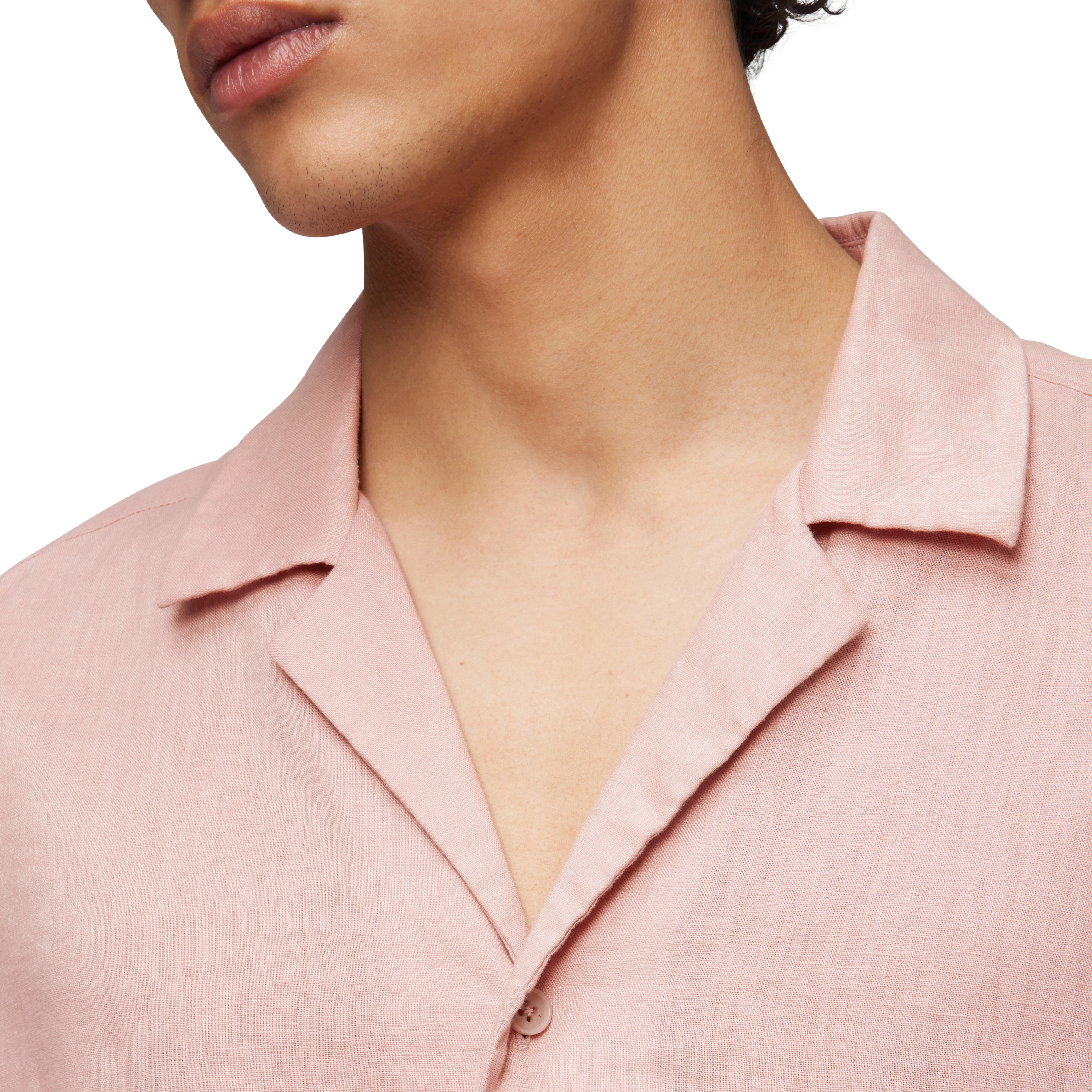 BIJAN_2 - Chemise Casual manches courtes en mélange lin et coton - men - rose - Detailansicht am Model