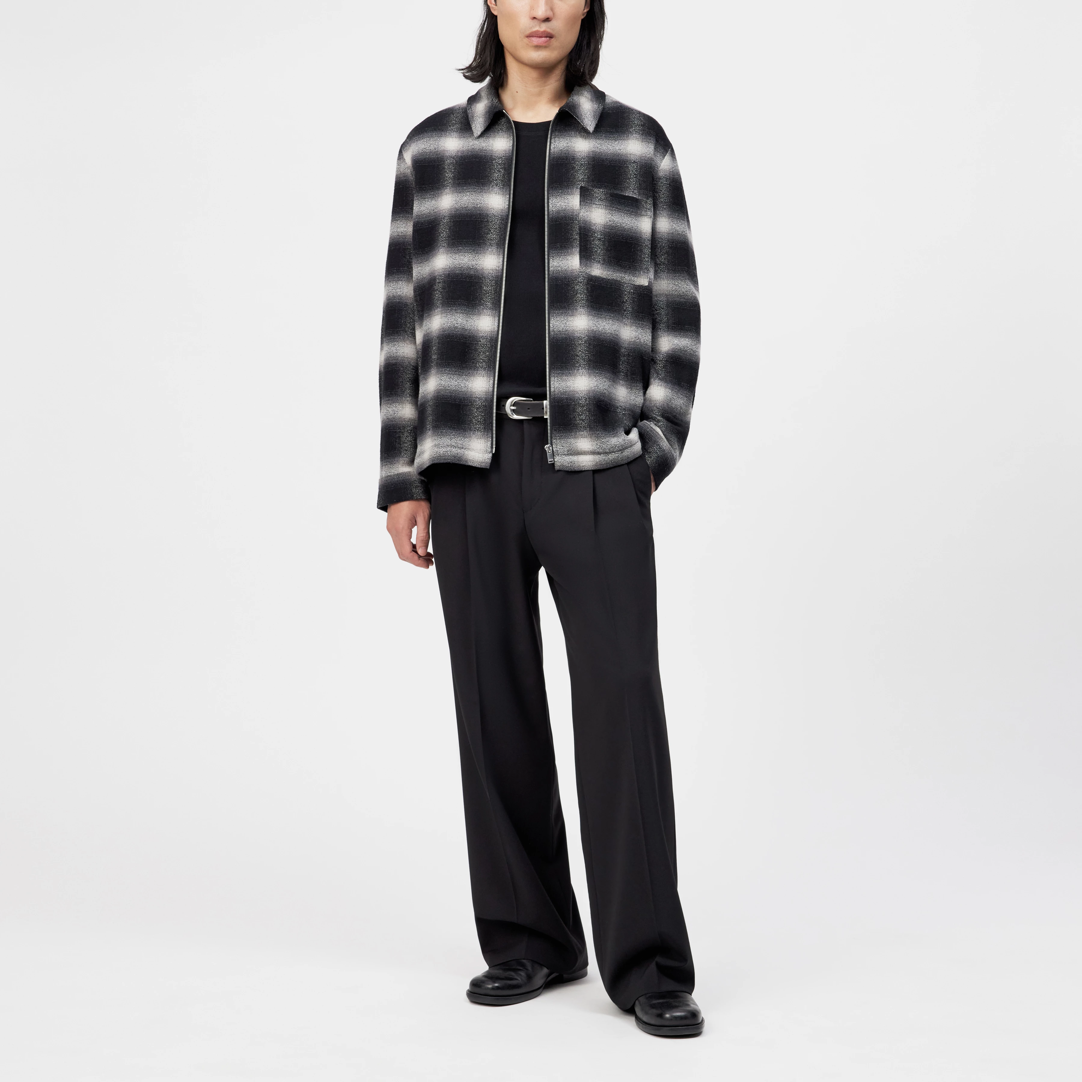 NIKANO - Shirt jacket in pure cotton - men - black - Ganzkörper-Frontansicht