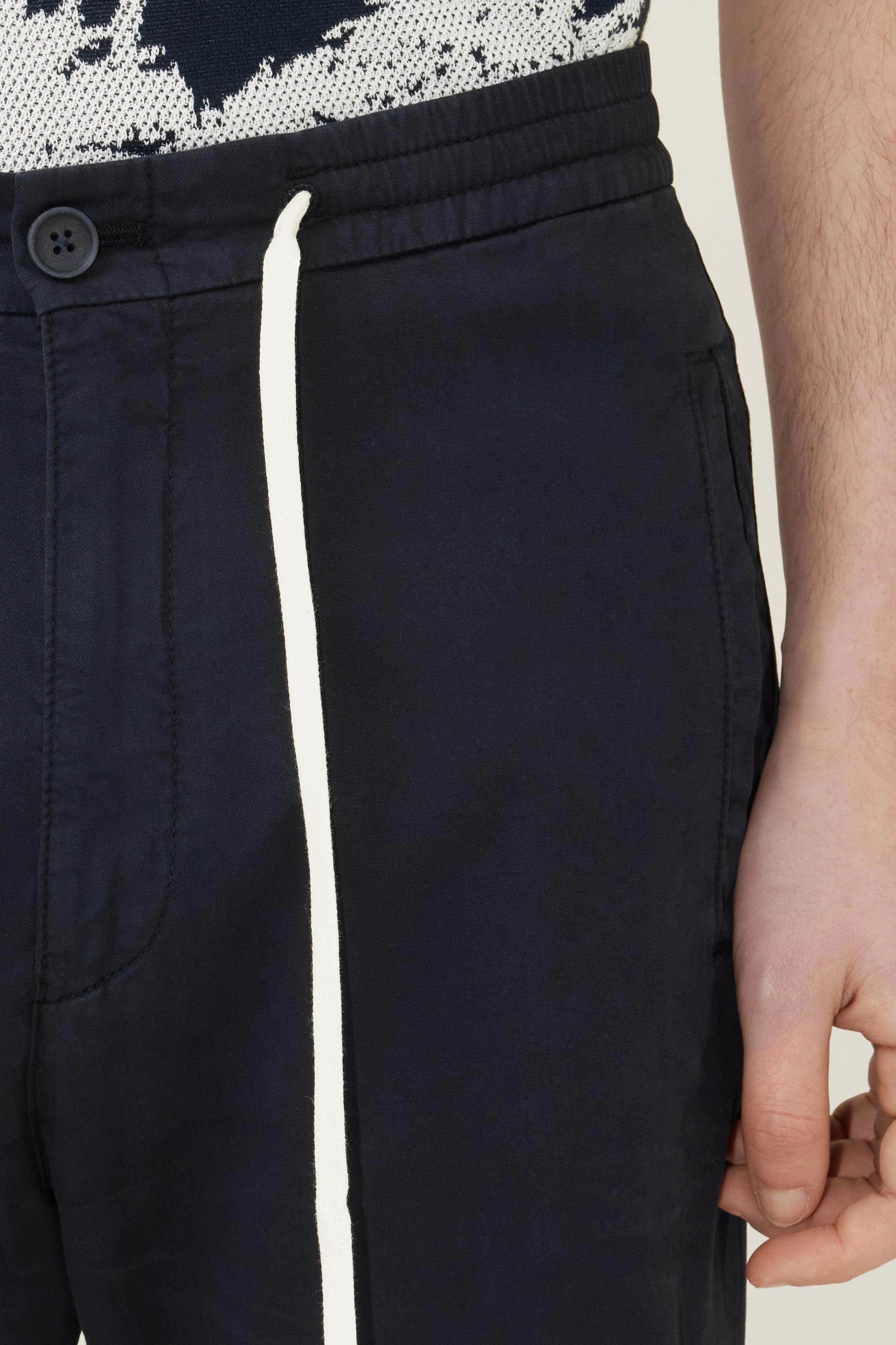 JEGER - textured cotton jog pants - men - blue - Seitenansicht