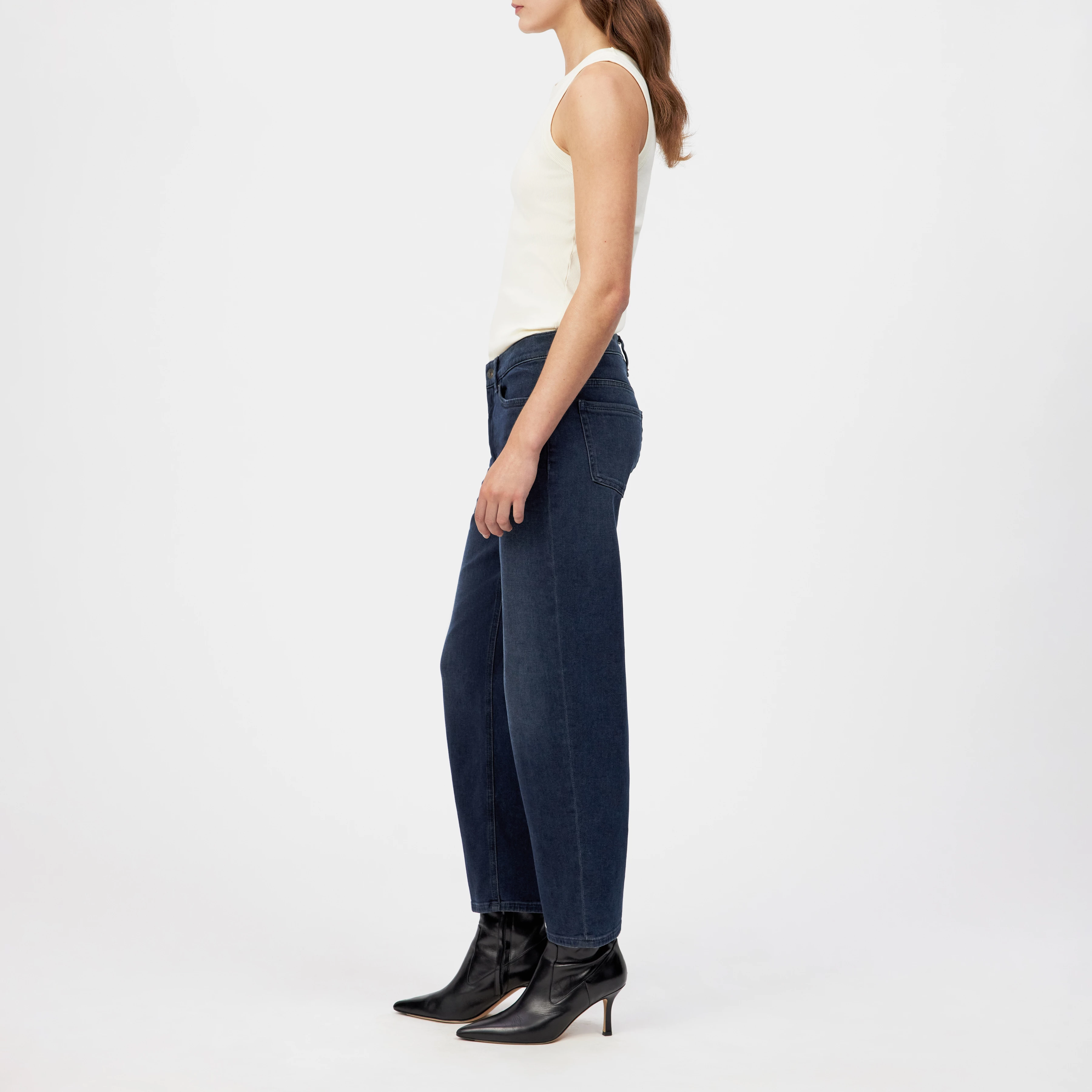 FLOWN - Low-Waist Jeans in Blue-Black Denim - Damen - blau - Seitenansicht