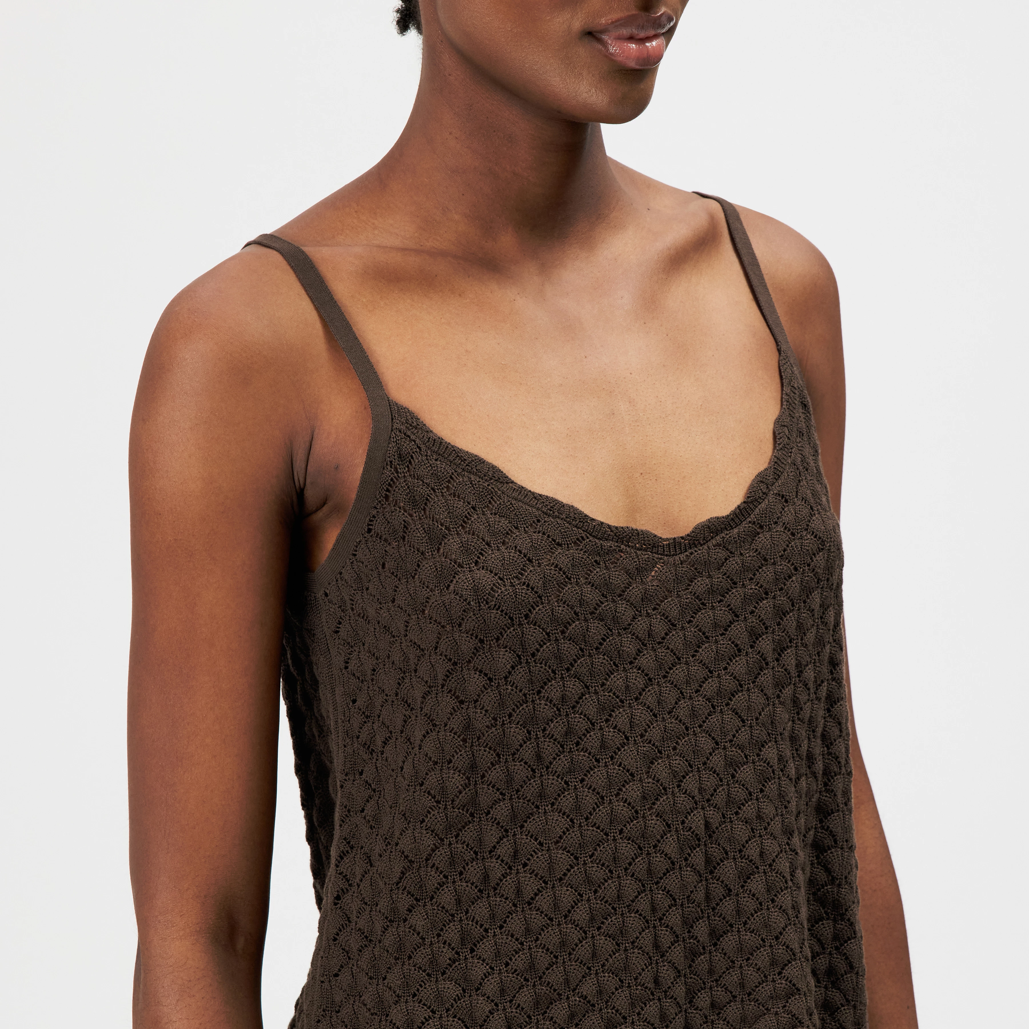 GALVINA - Débardeur en coton structuré - women - marron - Detailansicht am Model